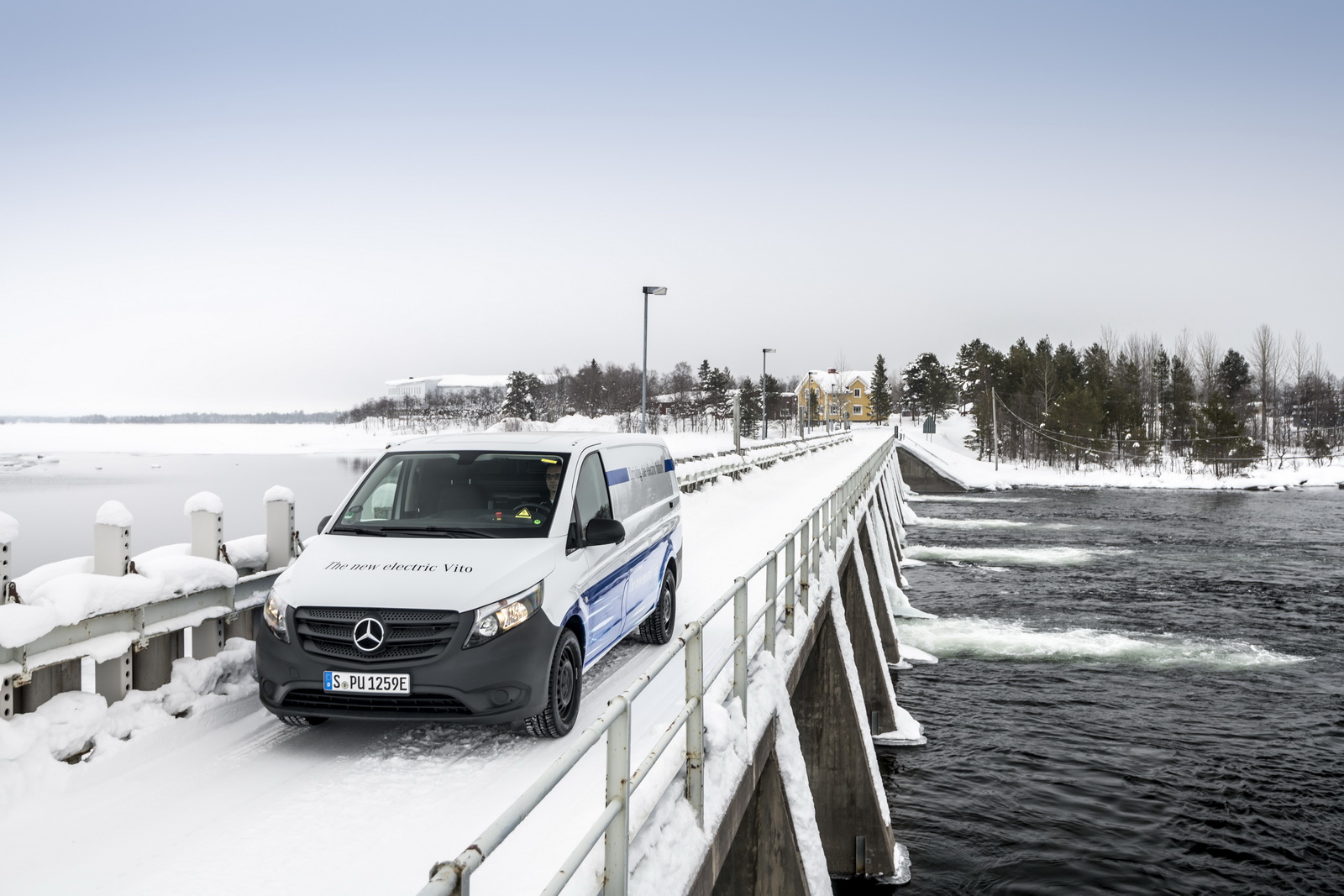 Elektrische Transporter von Mercedes-Benz Vans: Zuverlässig auch bei Kälte, Eis und Schnee: der elektrische Vito beim Härtetest am Polarkreis Mercedes-Benz eVito’s Batteries Learn To Cope With Low Temps