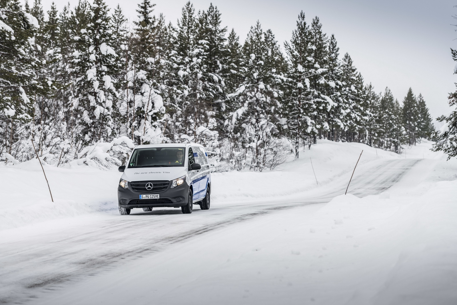 Elektrische Transporter von Mercedes-Benz Vans: Zuverlässig auch bei Kälte, Eis und Schnee: der elektrische Vito beim Härtetest am Polarkreis Mercedes-Benz eVito’s Batteries Learn To Cope With Low Temps