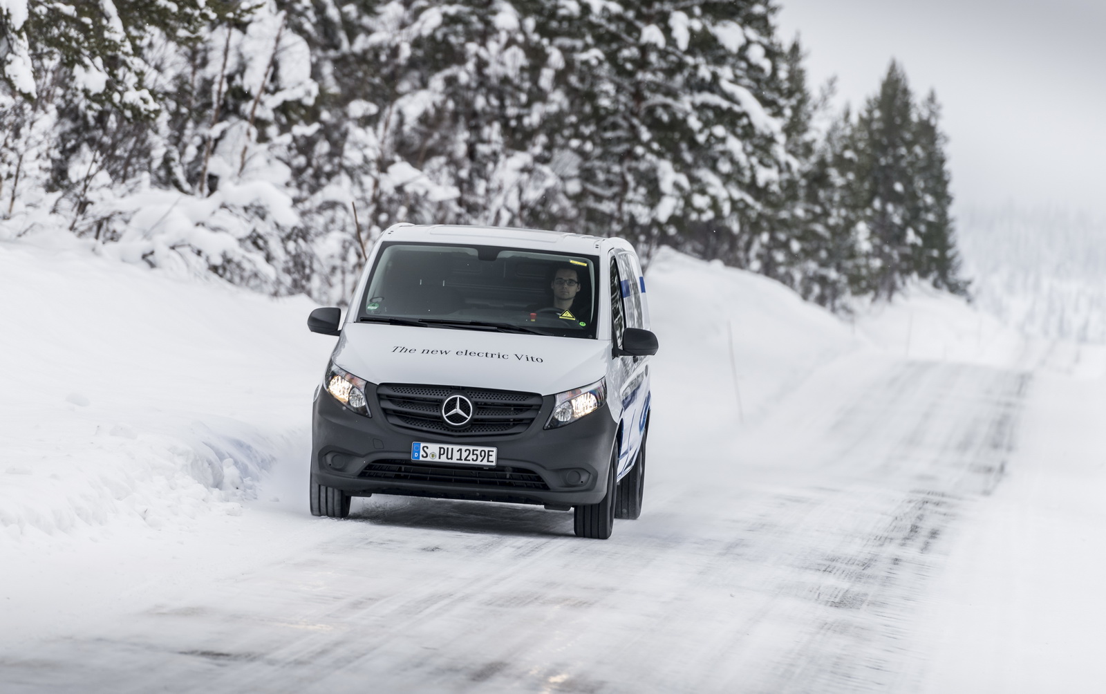 Elektrische Transporter von Mercedes-Benz Vans: Zuverlässig auch bei Kälte, Eis und Schnee: der elektrische Vito beim Härtetest am Polarkreis Mercedes-Benz eVito’s Batteries Learn To Cope With Low Temps