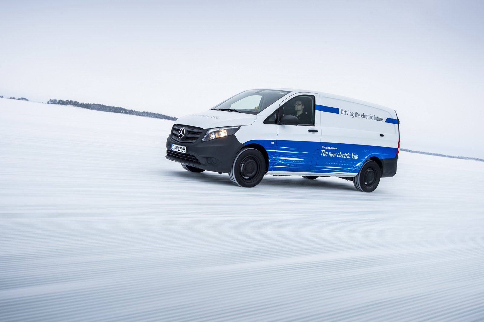 Elektrische Transporter von Mercedes-Benz Vans: Zuverlässig auch bei Kälte, Eis und Schnee: der elektrische Vito beim Härtetest am Polarkreis Mercedes-Benz eVito’s Batteries Learn To Cope With Low Temps