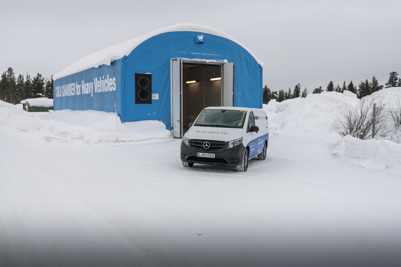 Elektrische Transporter von Mercedes-Benz Vans: Zuverlässig auch bei Kälte, Eis und Schnee: der elektrische Vito beim Härtetest am Polarkreis Mercedes-Benz eVito’s Batteries Learn To Cope With Low Temps