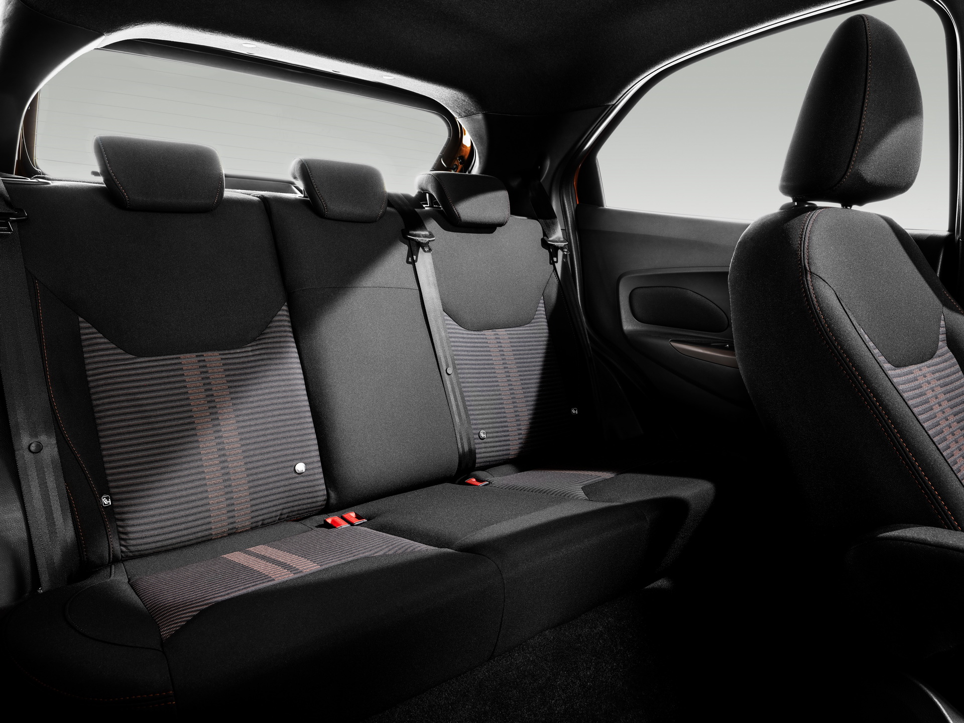 2018_FORD_KA+_ACTIVE_26 Ford Presents New SUV-Styled Ka+ Active With More Ground Clearance