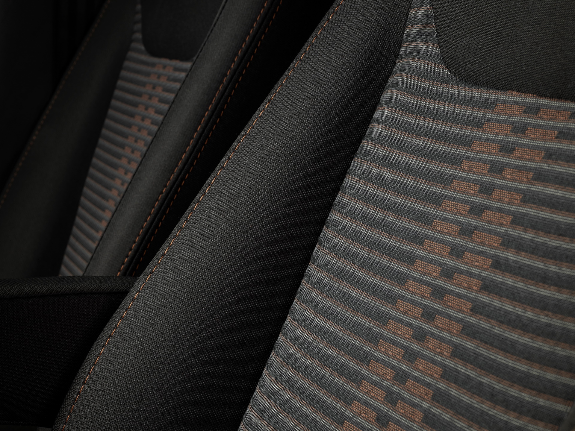 2018_FORD_KA+_ACTIVE_30 Ford Presents New SUV-Styled Ka+ Active With More Ground Clearance