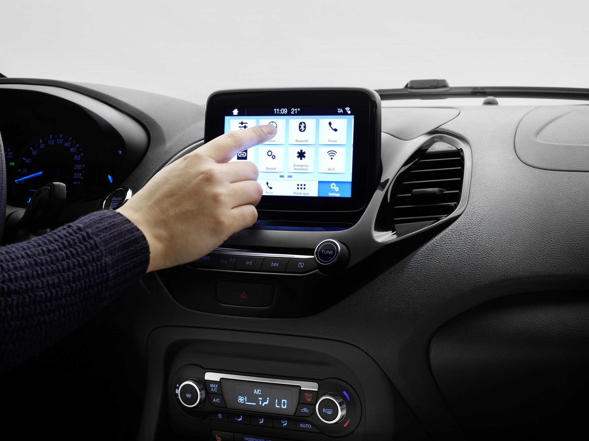 2018_FORD_KA+_ACTIVE_37 Ford Presents New SUV-Styled Ka+ Active With More Ground Clearance