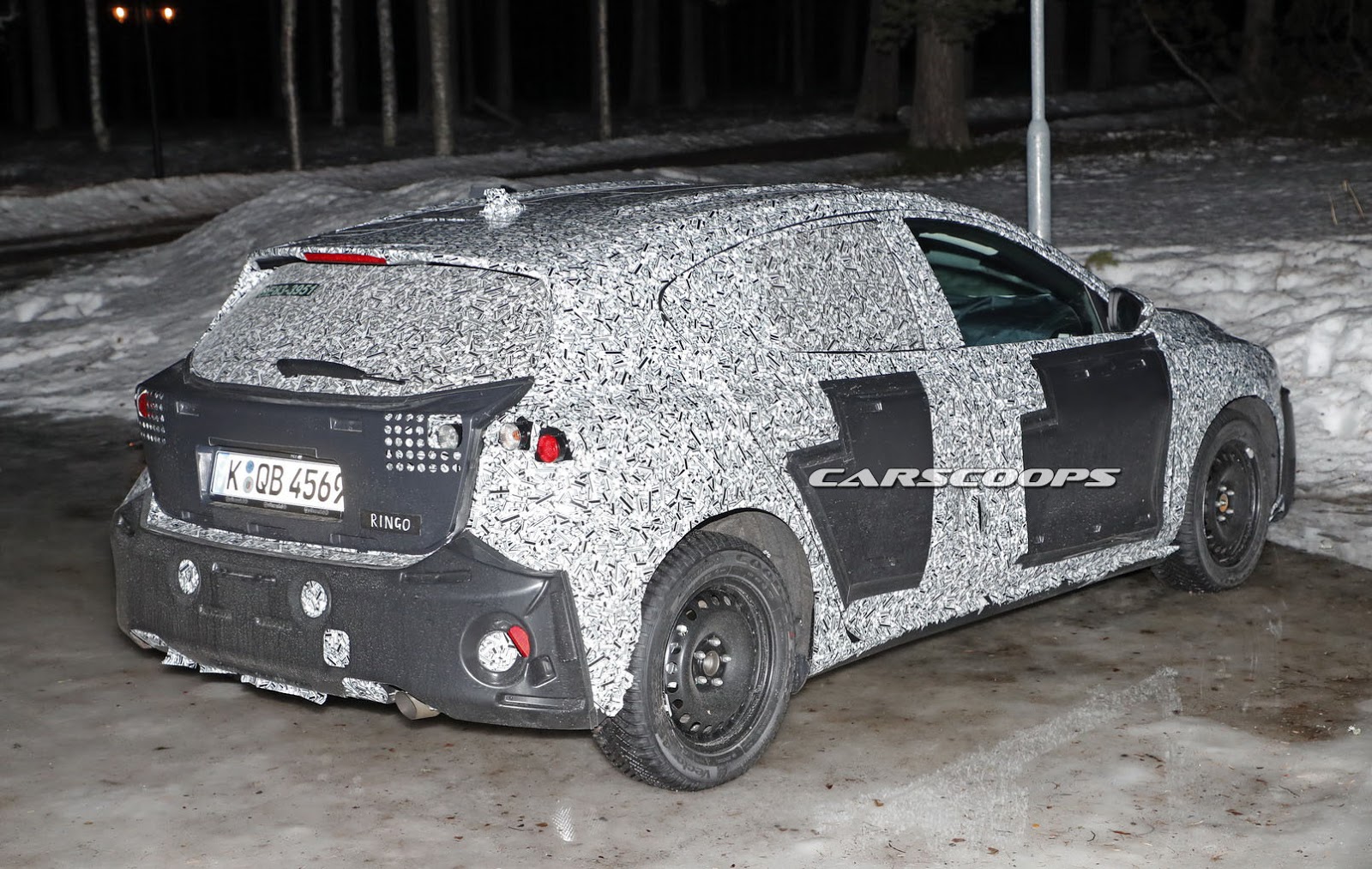 2019-Ford-Focus-Leak-3 New 2019 Ford Focus Teased Again Before April 10 Reveal (Updated)