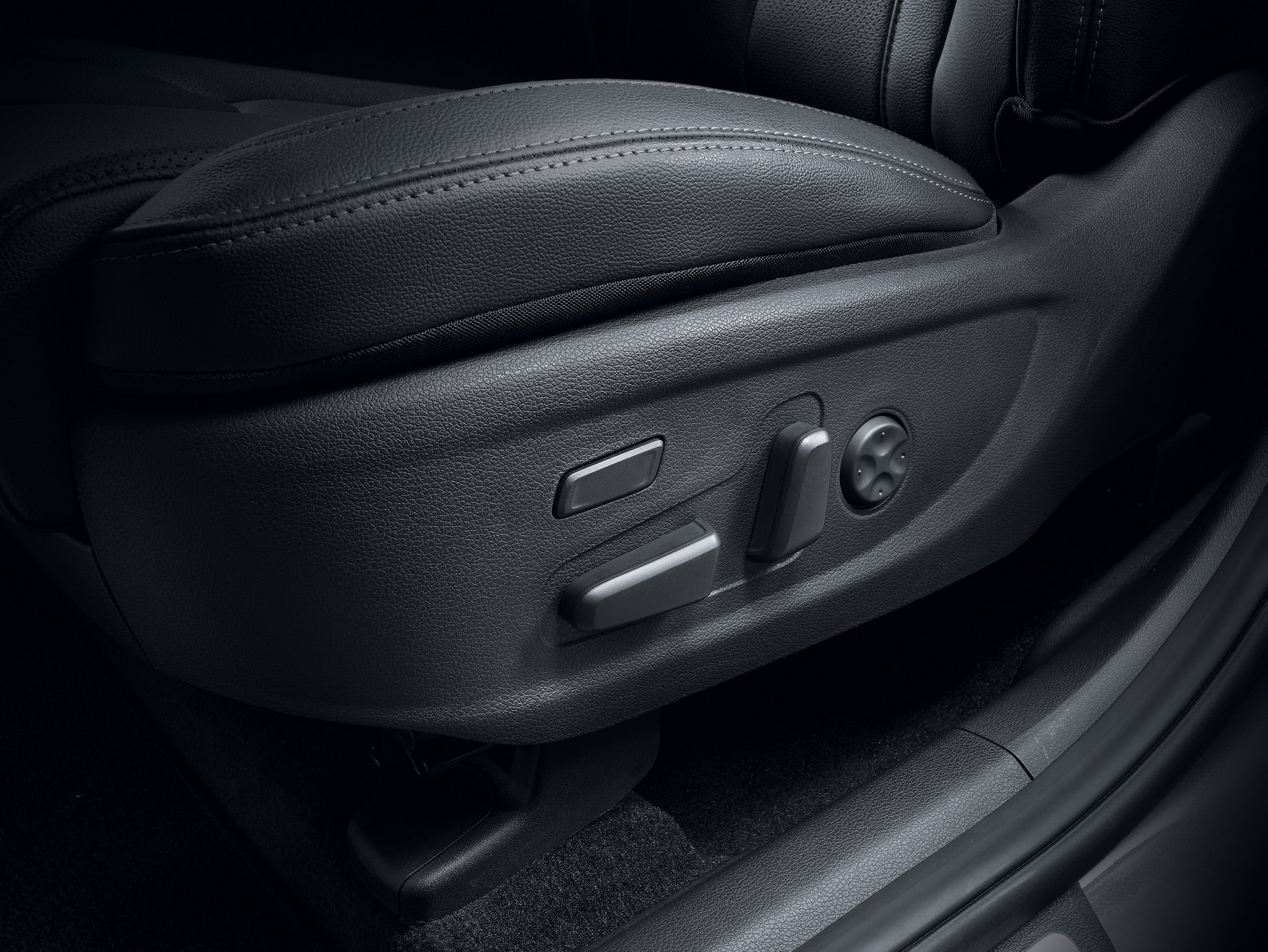 2019-Hyundai-Santa-Fe-37 2019 Hyundai Santa Fe: Feast Your Eyes On 122 Photos