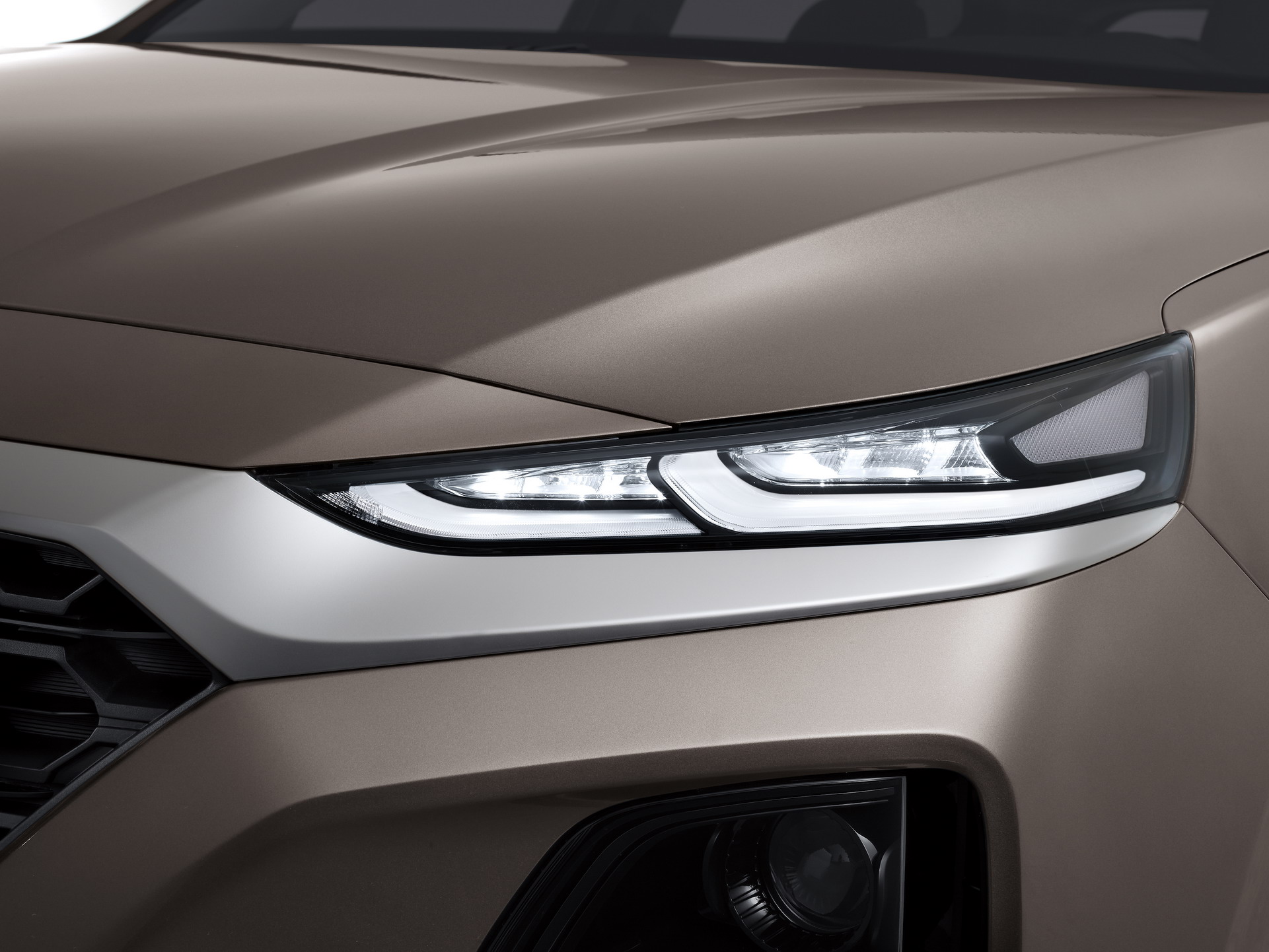 2019-Hyundai-Santa-Fe-6 2019 Hyundai Santa Fe: Feast Your Eyes On 122 Photos