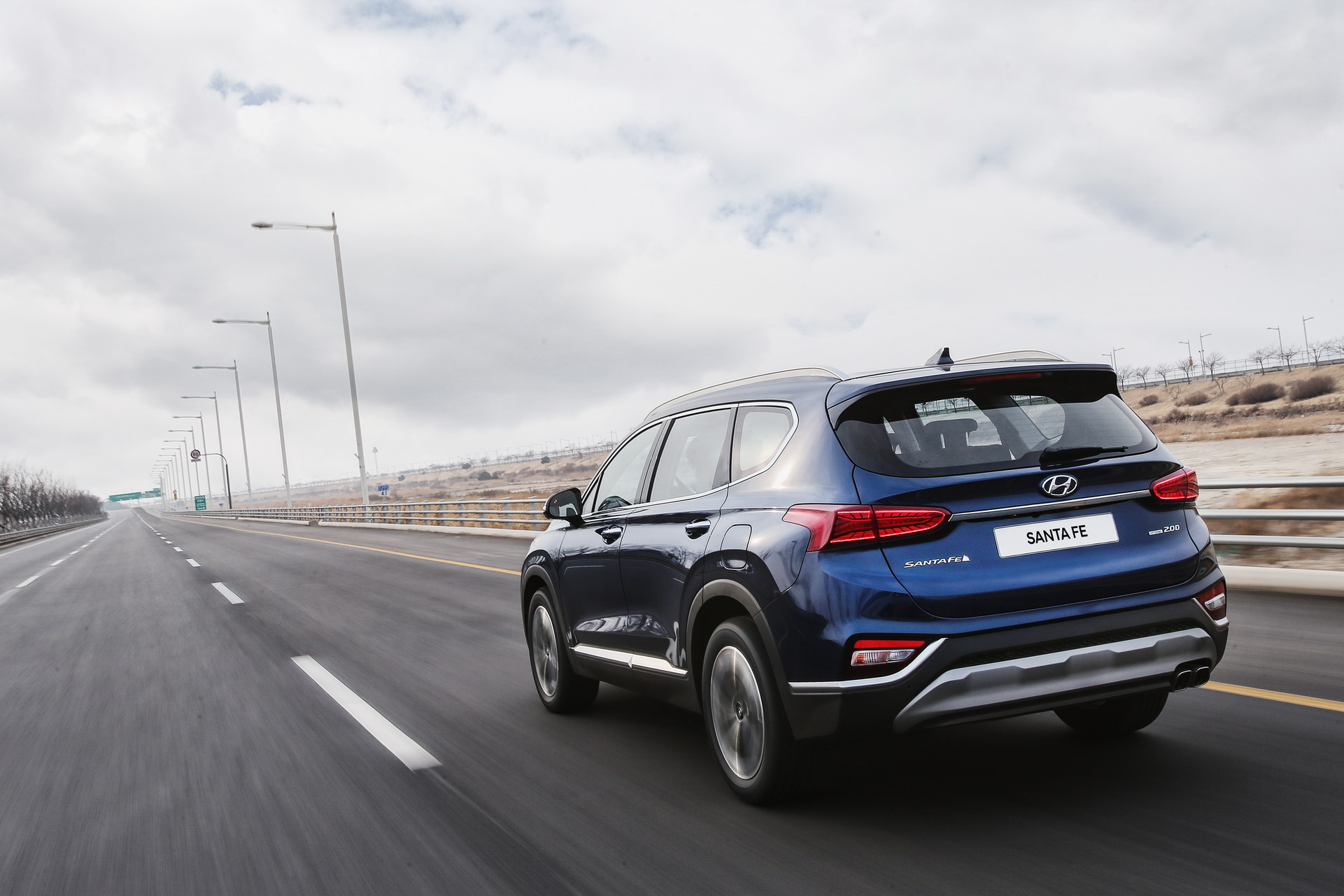 2019-Hyundai-Santa-Fe-96 2019 Hyundai Santa Fe: Feast Your Eyes On 122 Photos