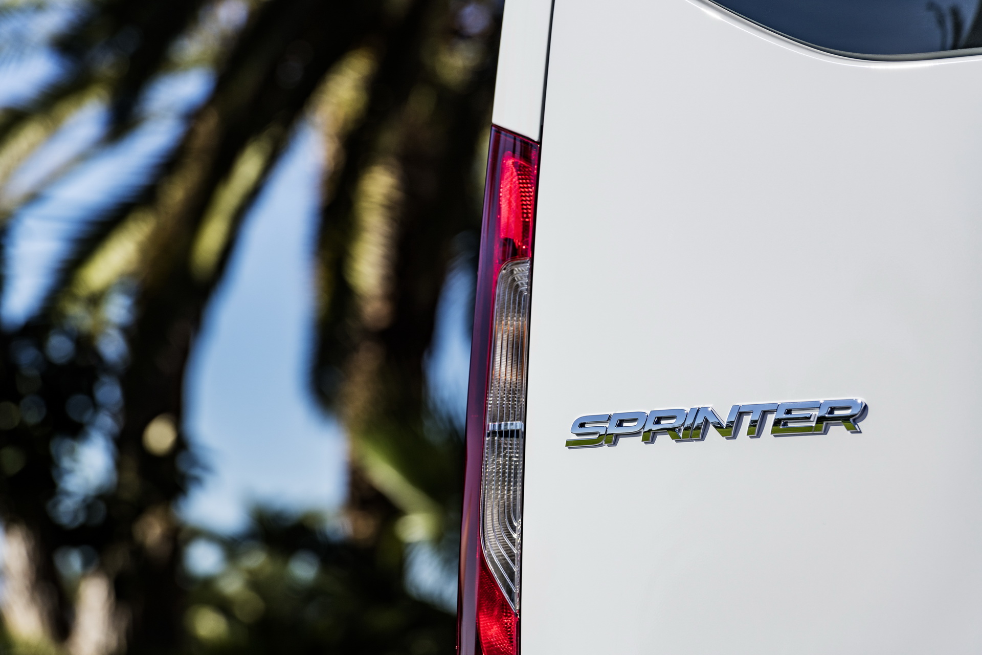 Weltpremiere Mercedes-Benz Sprinter 2018 2018 Mercedes Sprinter: Here’s Your All-New Fully Connected Premium Van