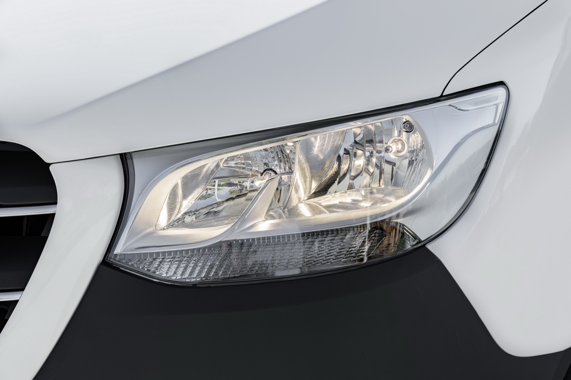 Weltpremiere Mercedes-Benz Sprinter 2018 2018 Mercedes Sprinter: Here’s Your All-New Fully Connected Premium Van