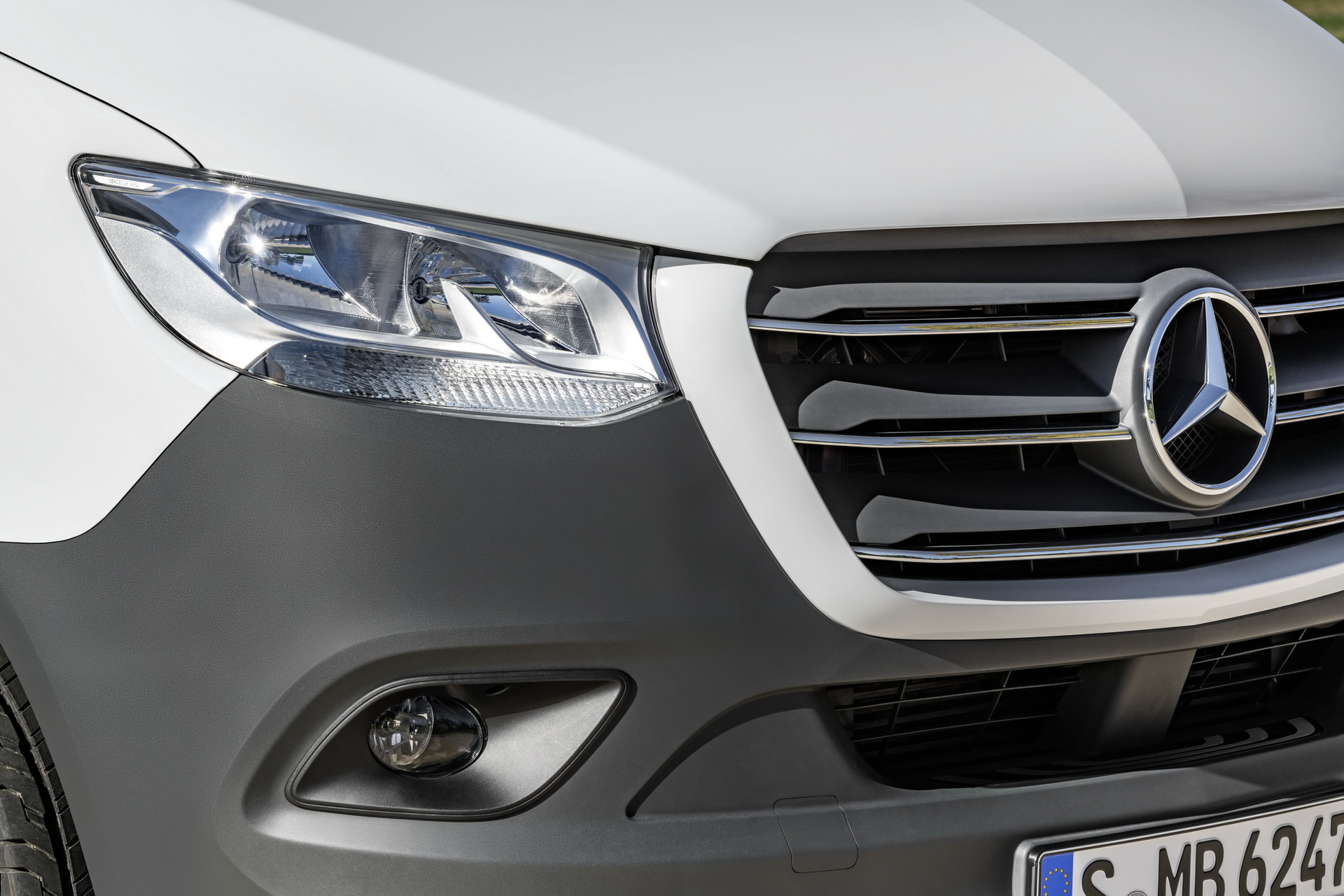 Weltpremiere Mercedes-Benz Sprinter 2018 2018 Mercedes Sprinter: Here’s Your All-New Fully Connected Premium Van