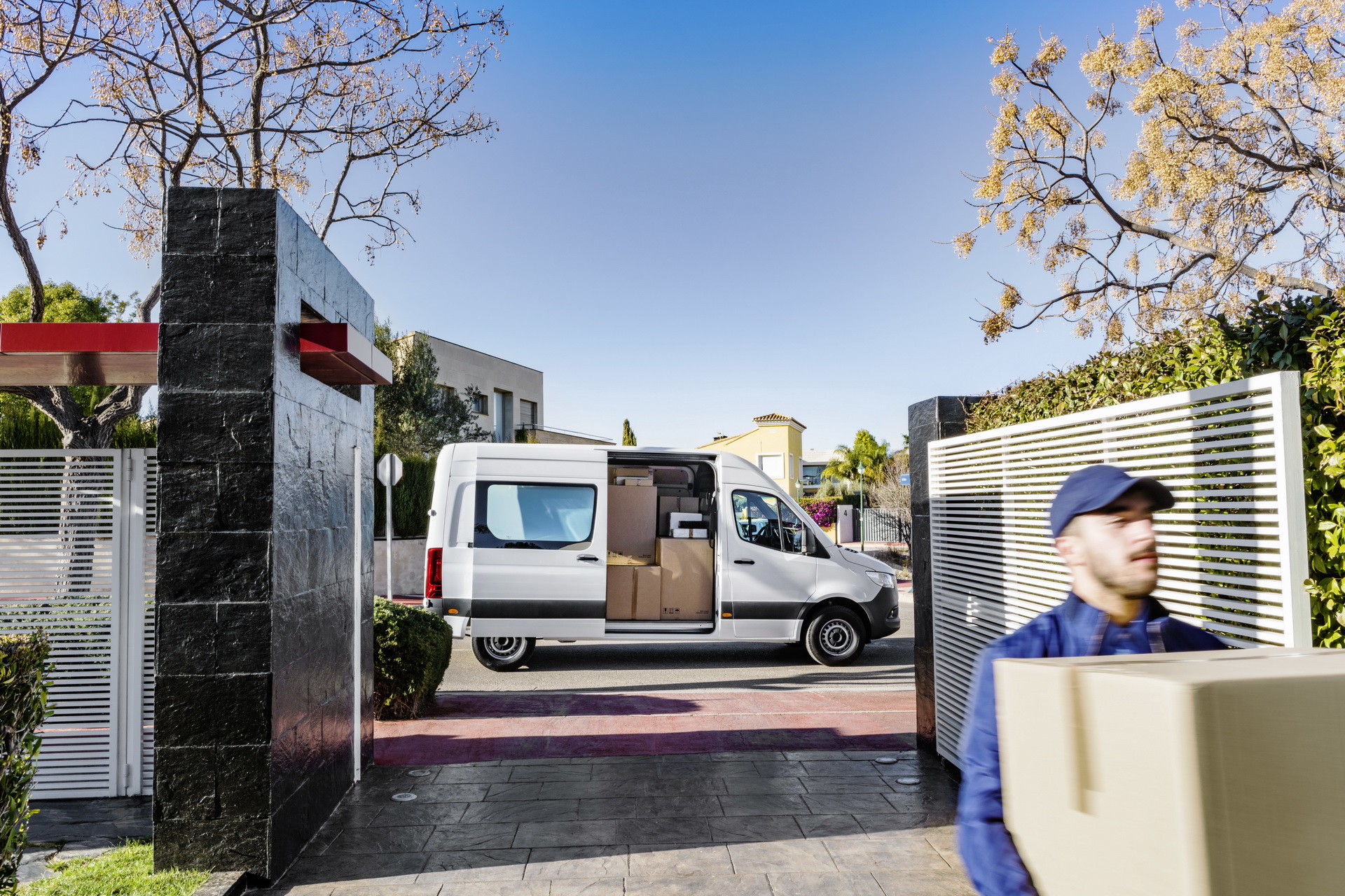 Weltpremiere Mercedes-Benz Sprinter 2018 2018 Mercedes Sprinter: Here’s Your All-New Fully Connected Premium Van