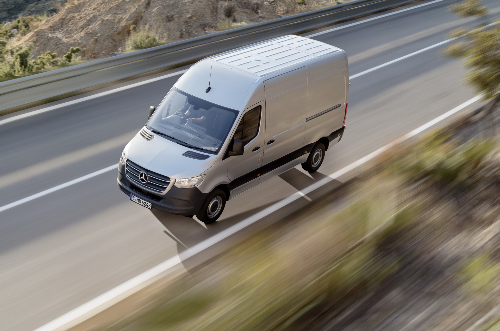 Weltpremiere Mercedes-Benz Sprinter 2018 2018 Mercedes Sprinter: Here’s Your All-New Fully Connected Premium Van