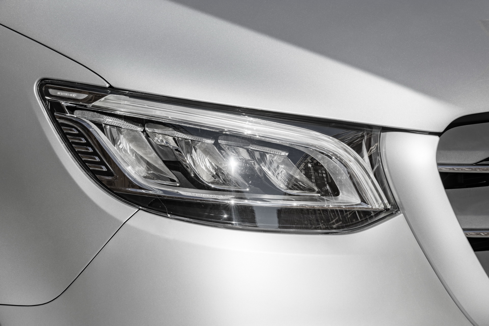 Weltpremiere Mercedes-Benz Sprinter 2018 2018 Mercedes Sprinter: Here’s Your All-New Fully Connected Premium Van