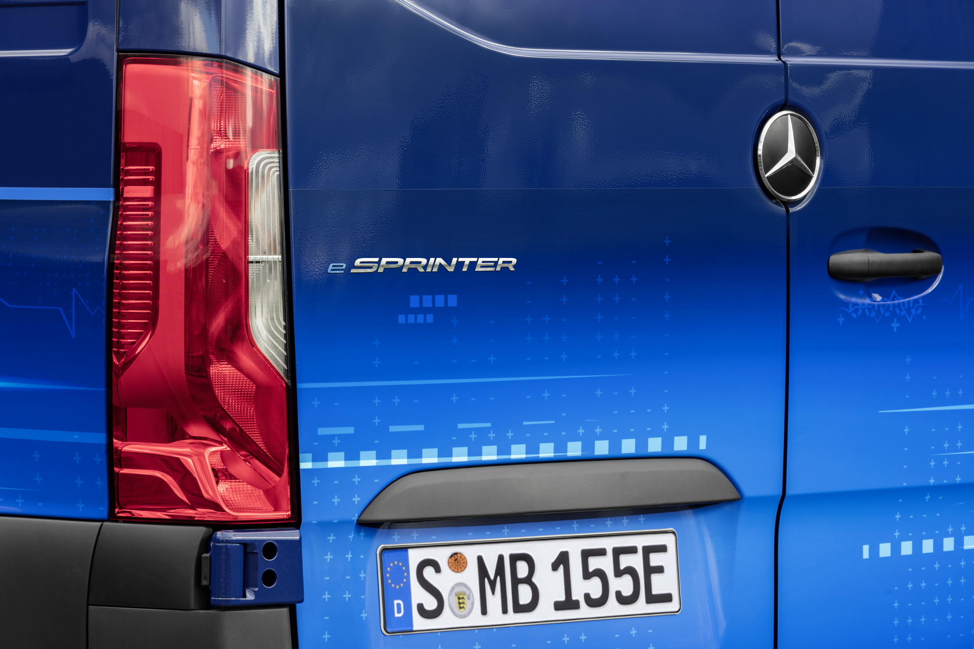 Weltpremiere Mercedes-Benz Sprinter 2018 2018 Mercedes Sprinter: Here’s Your All-New Fully Connected Premium Van