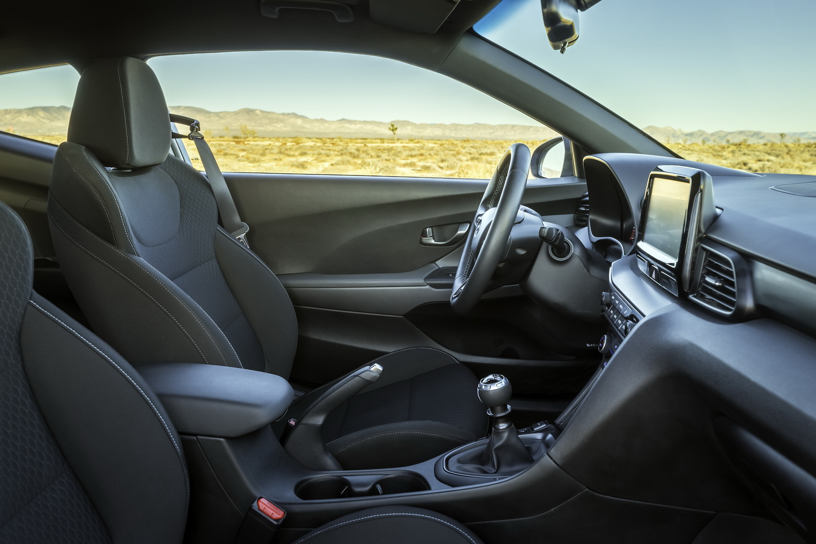 2019-hyundai-veloster-n-15 Hyundai Veloster N Takes A Bow In Chicago