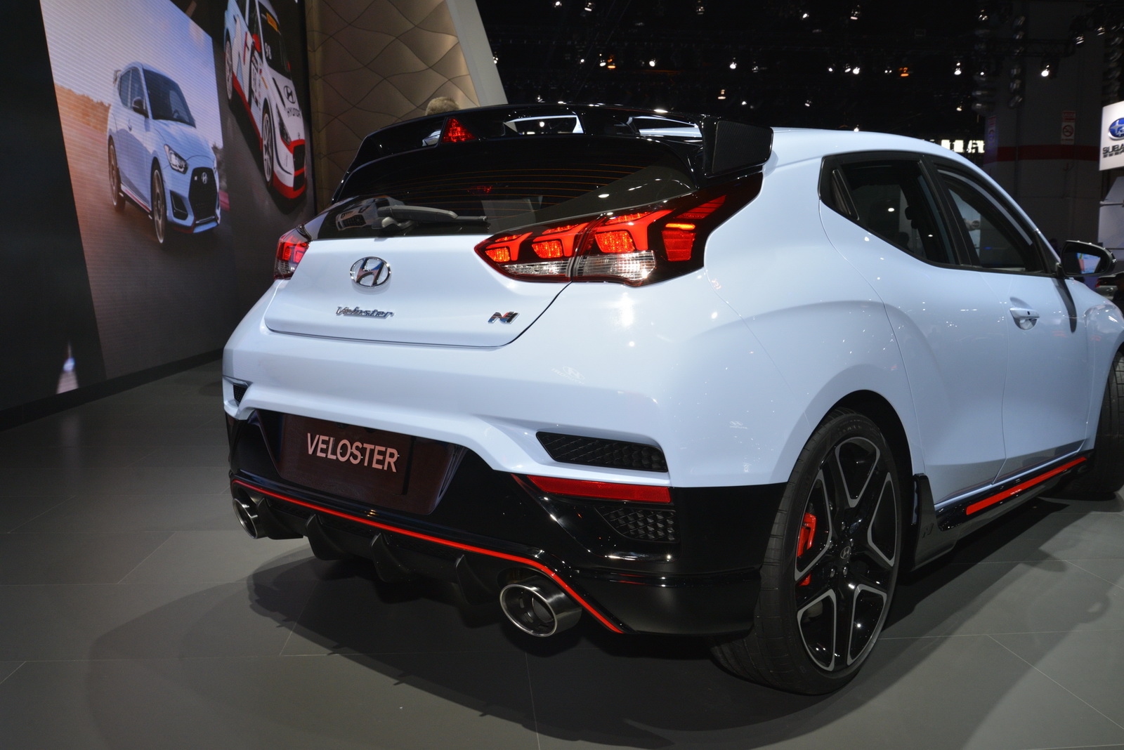 2019-hyundai-veloster-n-5 Hyundai Veloster N Takes A Bow In Chicago