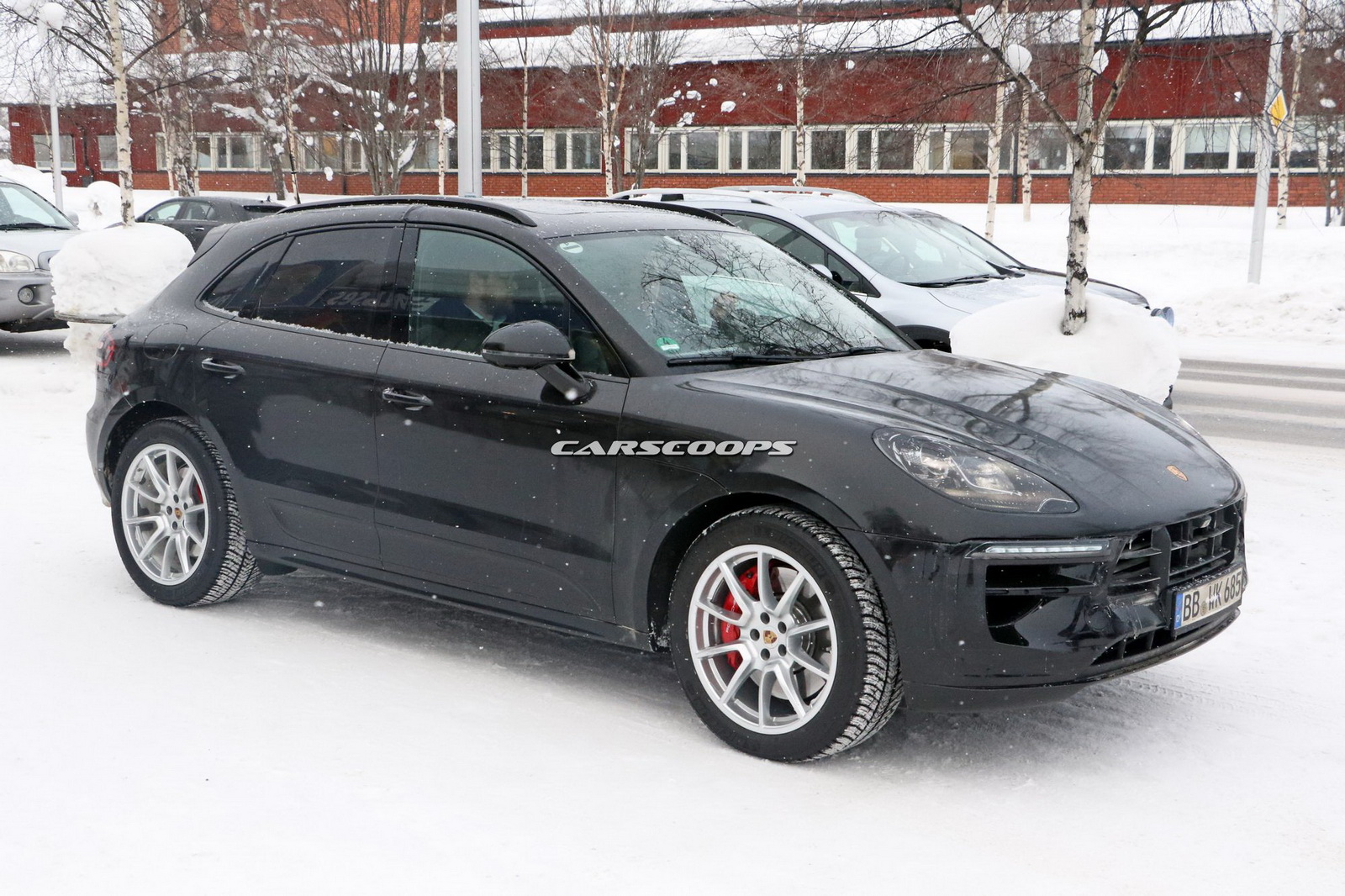 2019-porsche-macan-5 Porsche Denies Diesels Are Dead, Cayenne And 2019 Macan Will Get One