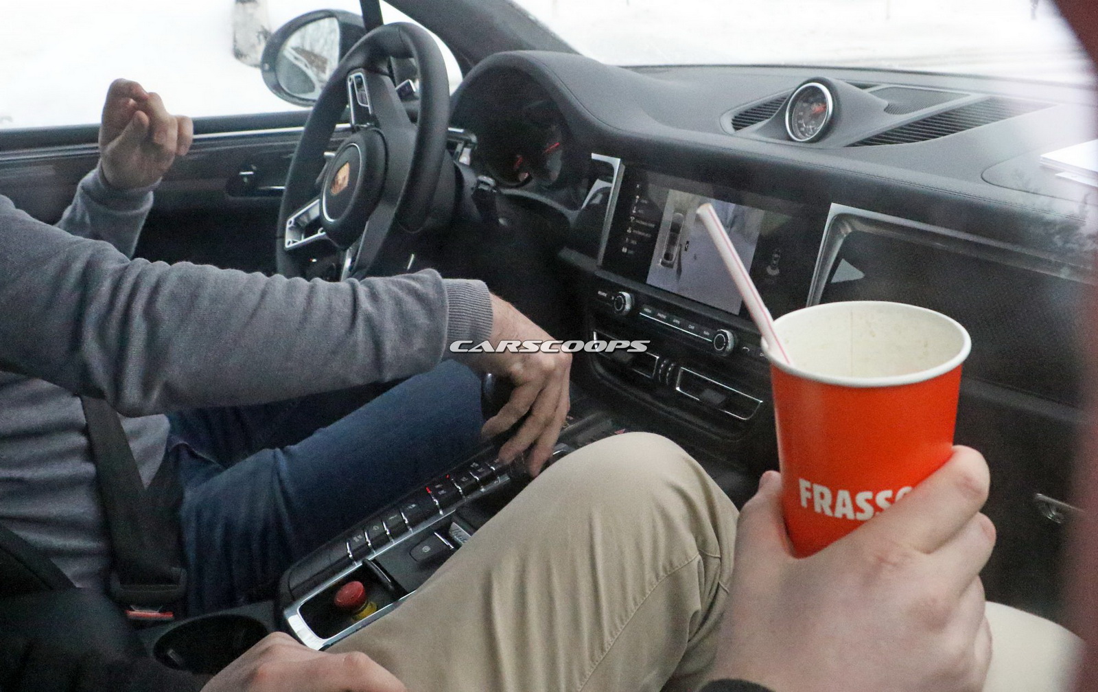 2019-porsche-macan-6 Porsche Denies Diesels Are Dead, Cayenne And 2019 Macan Will Get One