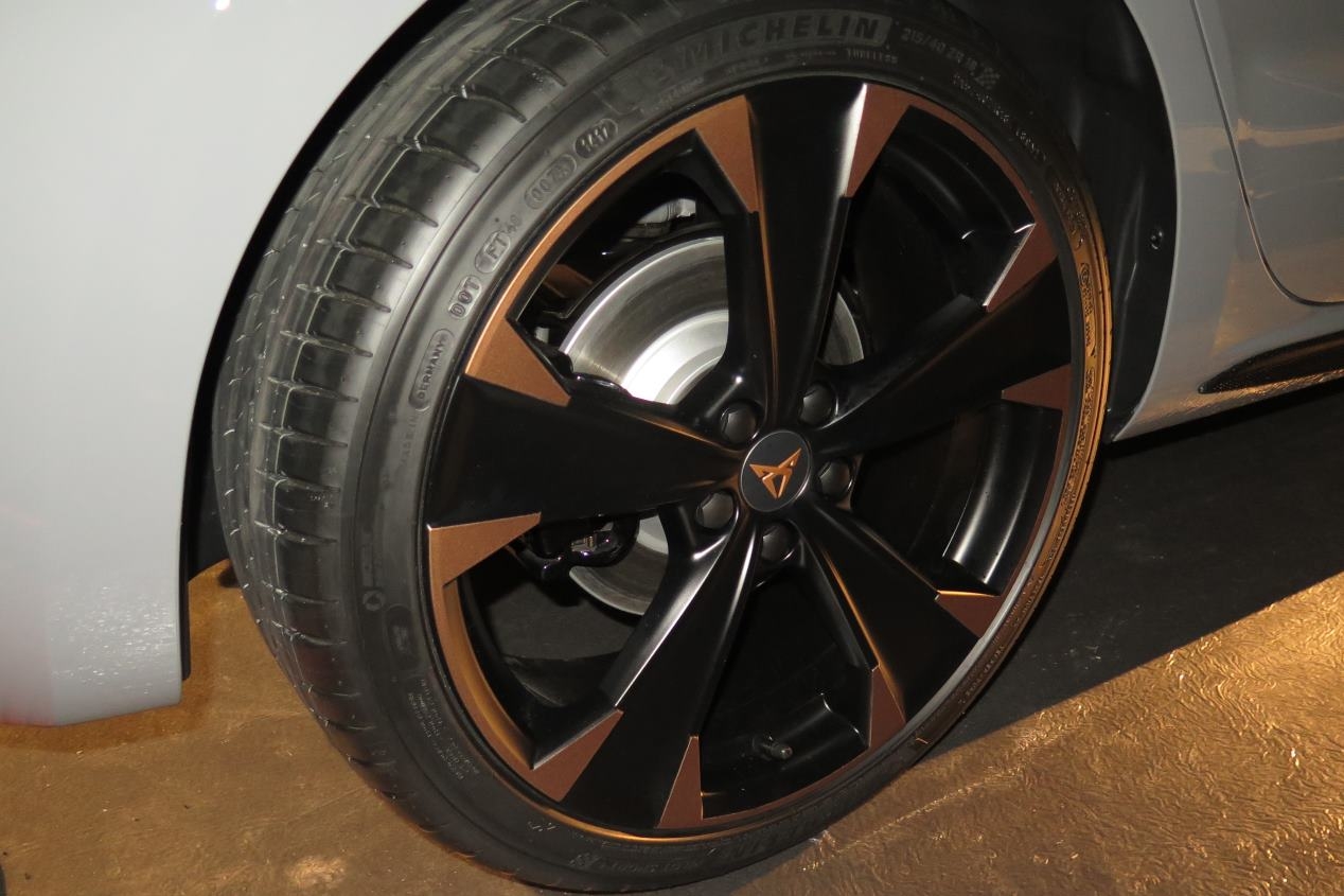 2019-seat-ibiza-cupra-18 New Seat Ibiza Cupra Leaked Ahead Of Geneva Debut