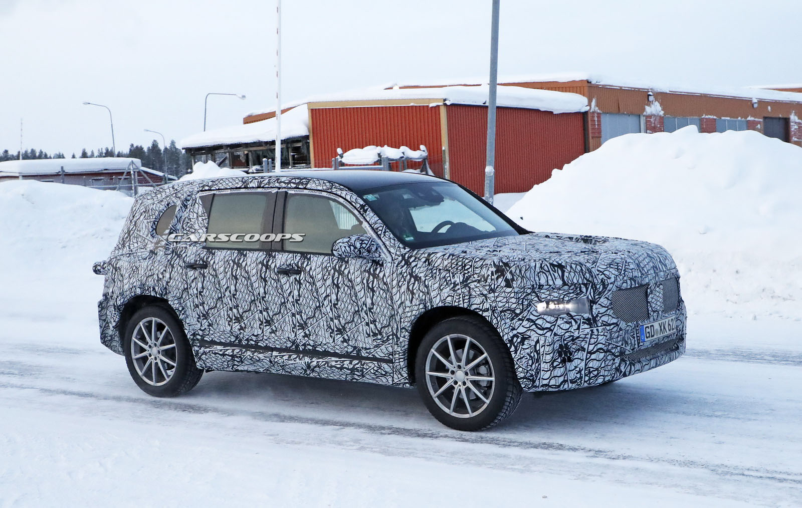 2020-mercedes-benz-glb-2 Mercedes-Benz GLB Could Gain AMG Performance Versions