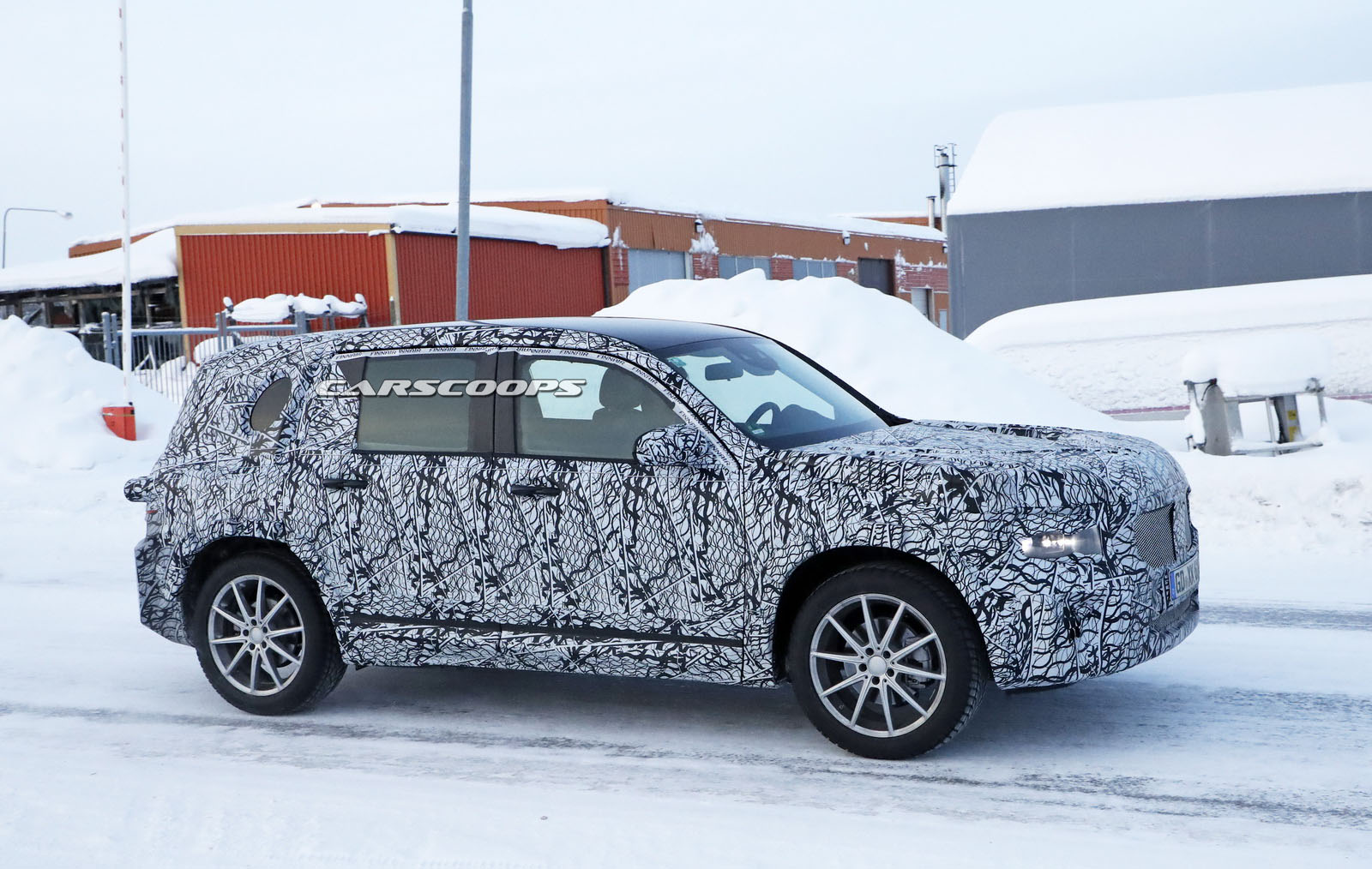 2020-mercedes-benz-glb-3 Mercedes-Benz GLB Could Gain AMG Performance Versions