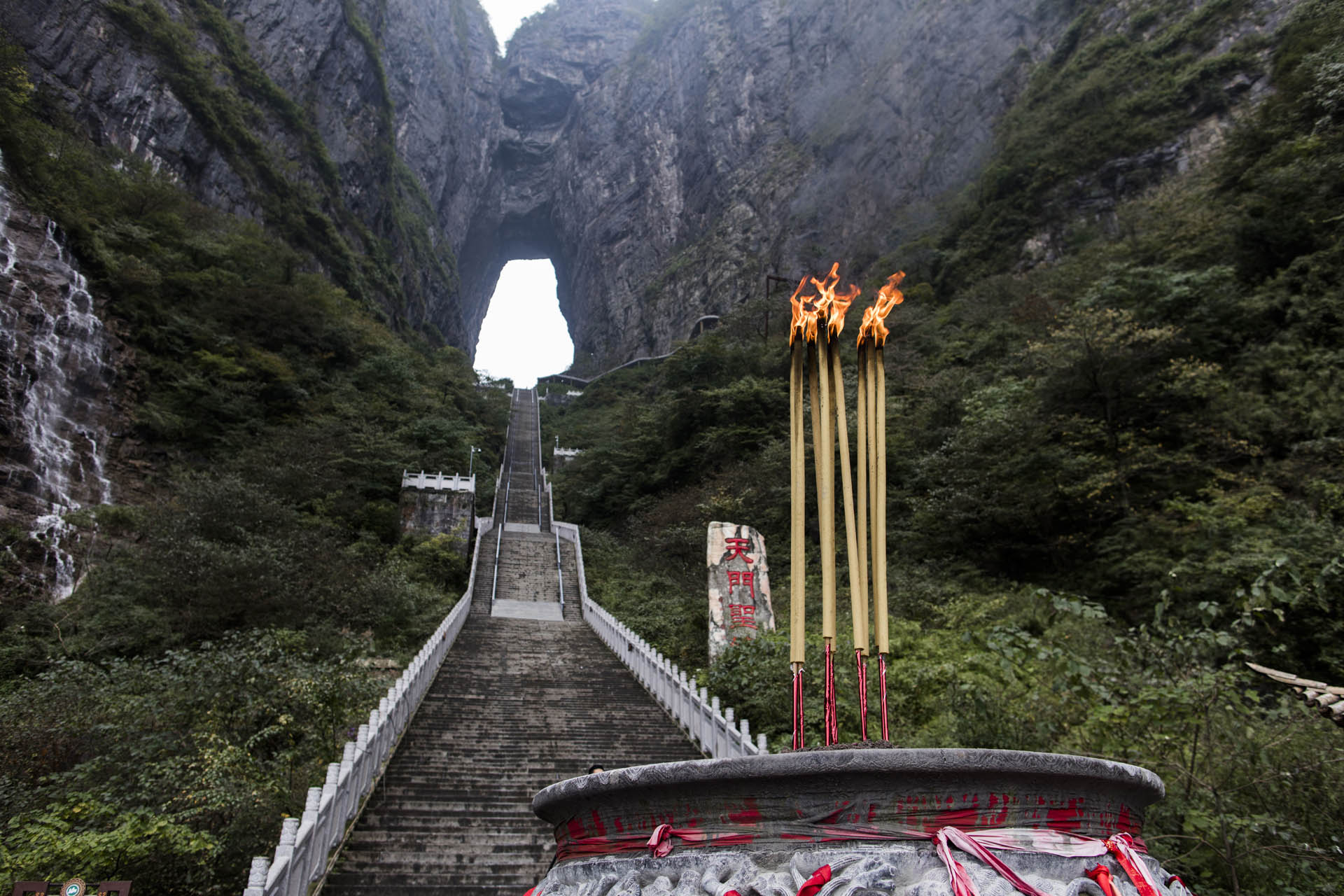 23RRS_18MY_DragonChallenge_120218_27 Range Rover Sport PHEV Drives Up The Dragon Road To Heaven’s Gate