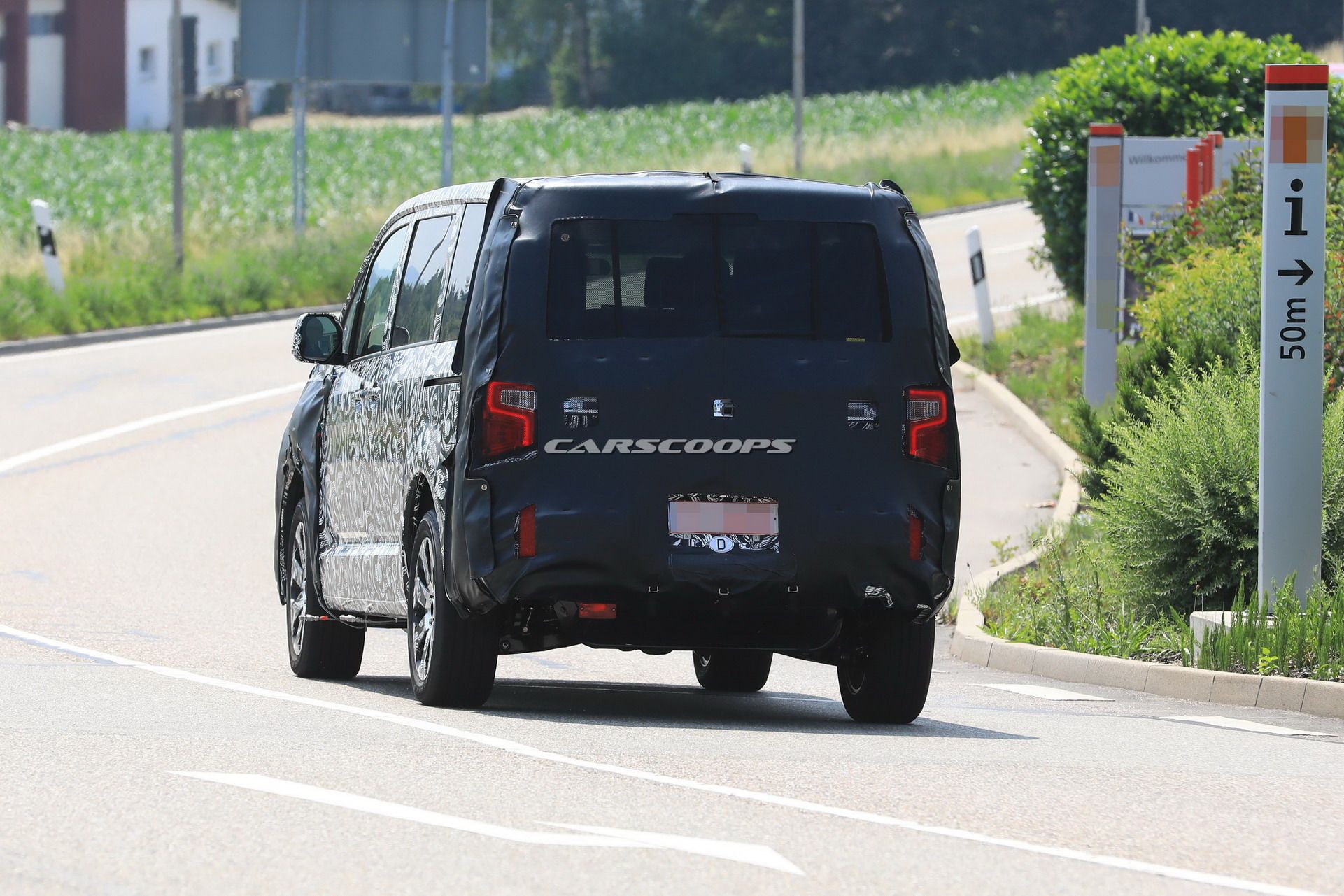2019 New Mitsubishi Delica 12 2019 Mitsubishi Delica Is A Minivan Crossover Based On The Outlander