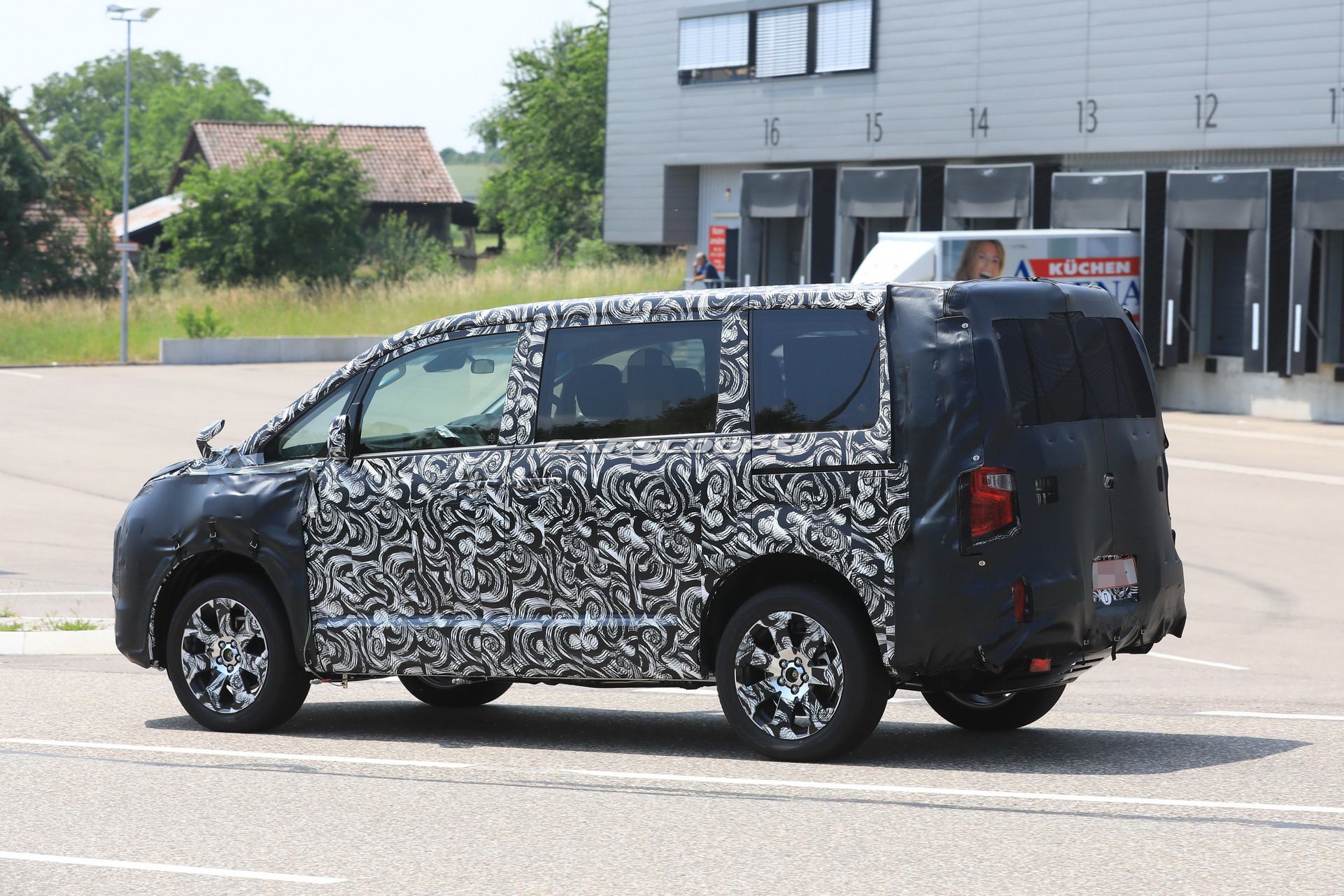 2019 New Mitsubishi Delica 8 2019 Mitsubishi Delica Is A Minivan Crossover Based On The Outlander