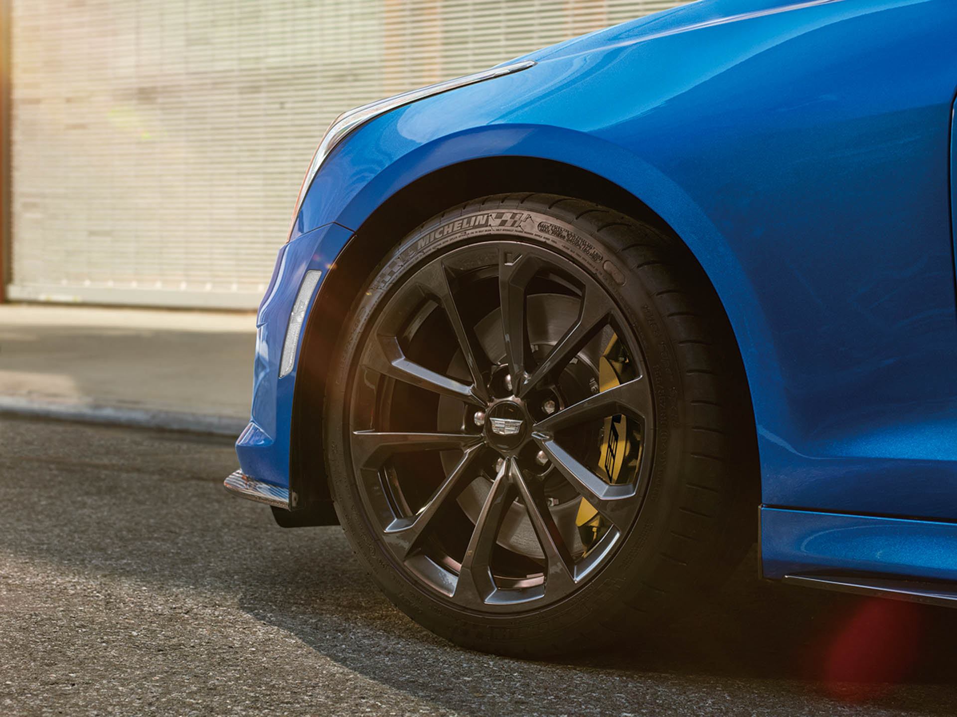 ATS-V VECTOR BLUE SPECIAL Cadillac ATS-V Vector Blue Edition Is Exclusive To Japan