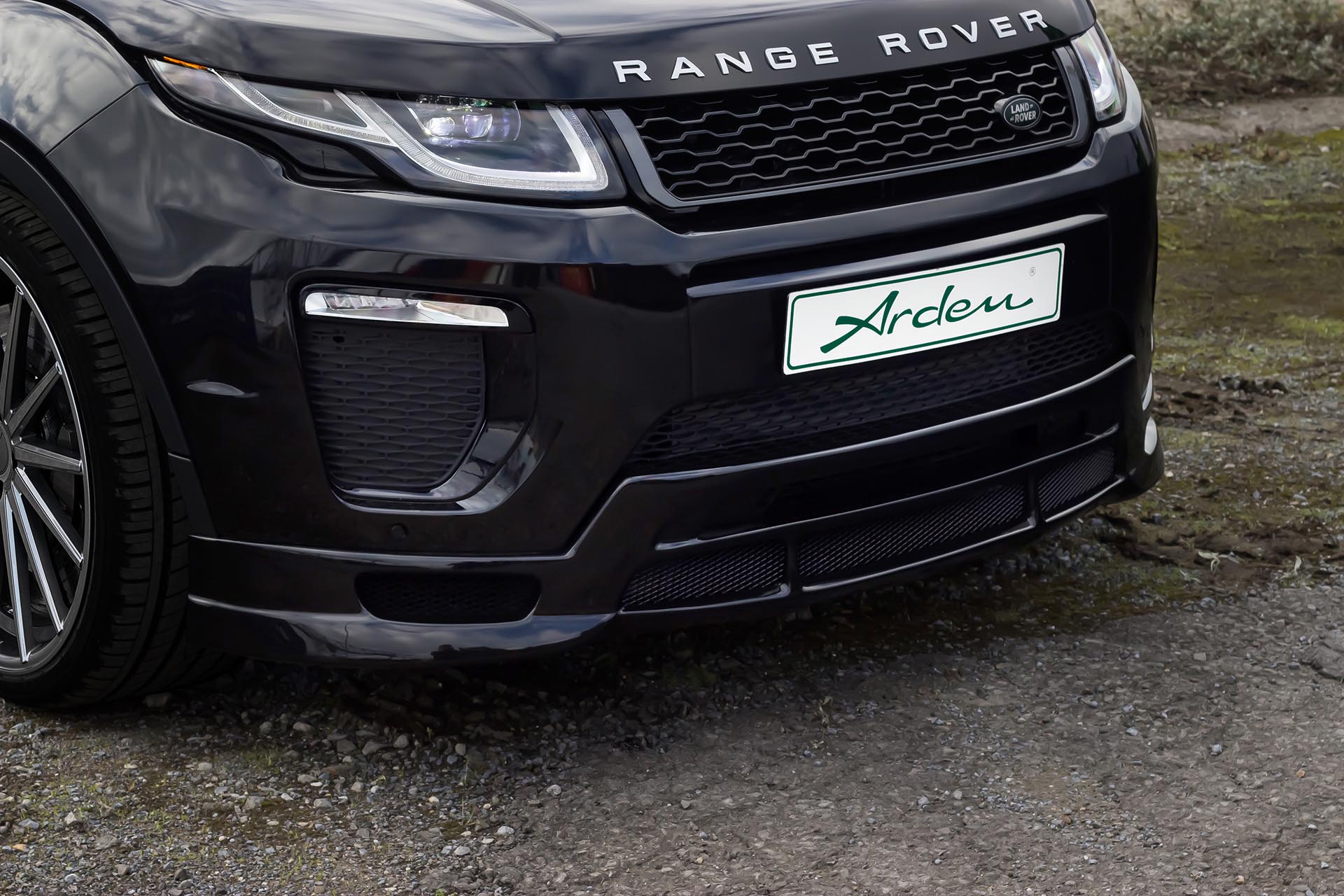 Arden Range Rover Evoque Front Arden AR 11 Takes One Last Stab At The Range Rover Evoque Before It’s Replaced