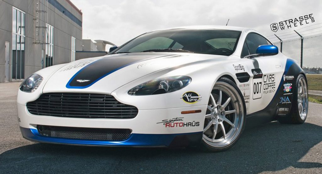 Aston Martin V8 Vantage Looks Rather Racy On Strasse Wheels