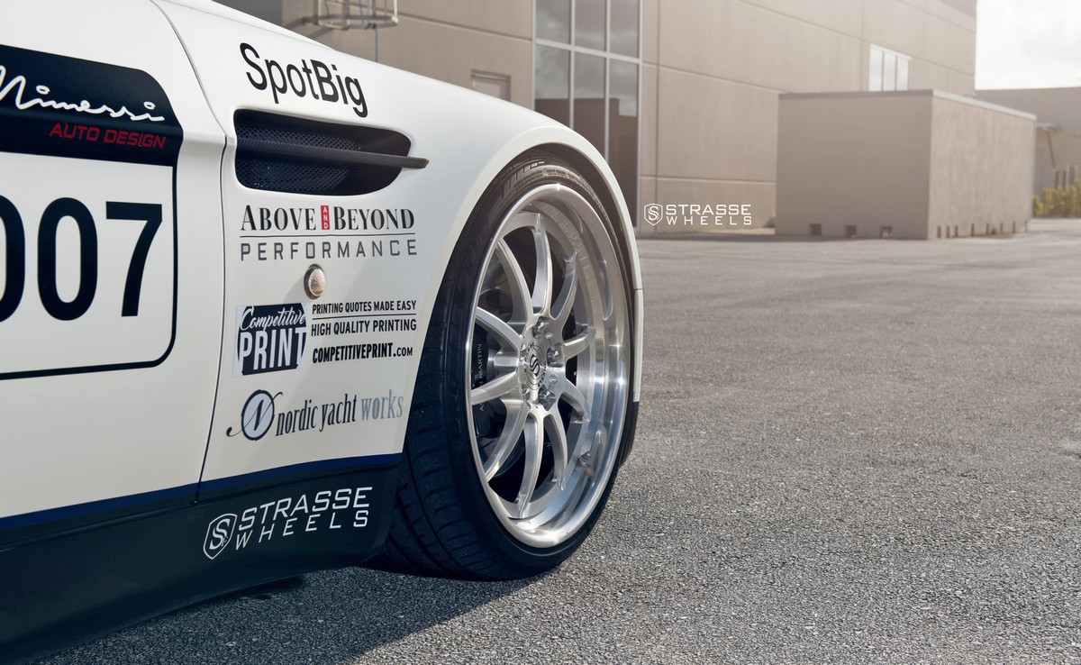 Aston-Martin-V8-Vantage-R10-Performance-11 Aston Martin V8 Vantage Looks Rather Racy On Strasse Wheels