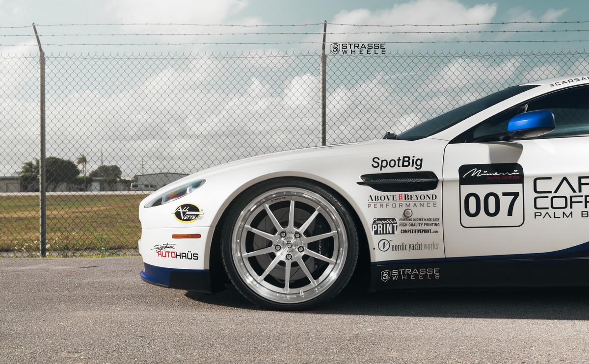 Aston-Martin-V8-Vantage-R10-Performance-6 Aston Martin V8 Vantage Looks Rather Racy On Strasse Wheels