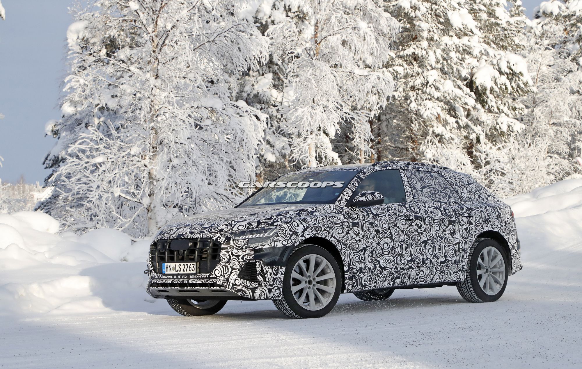 Audi-SQ8-Spy-Shots-4 2019 Audi Q8 Teased As Company Previews Upcoming Video Series