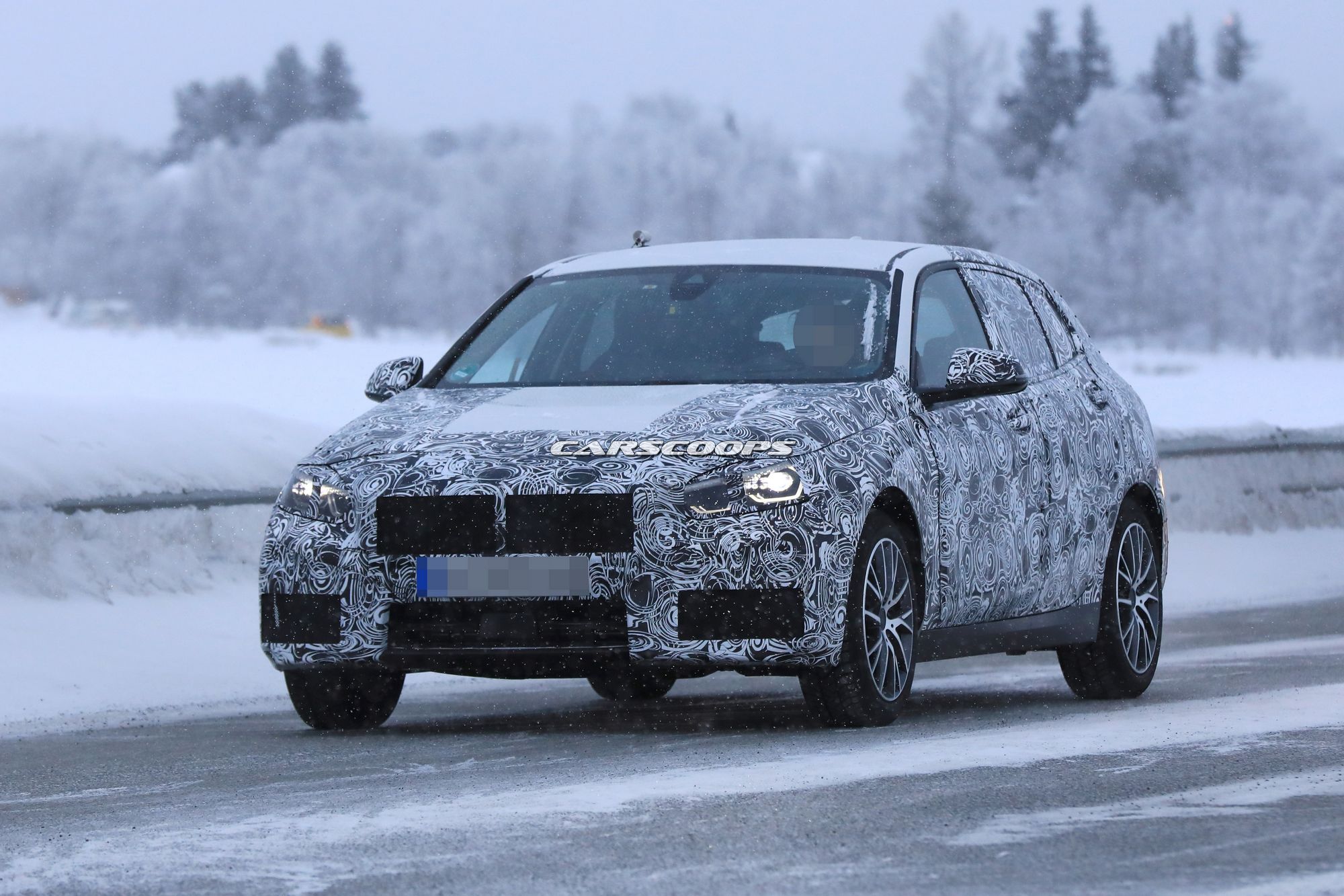 BMW-1-Series-Spy-Shots-2 2019 BMW 1-Series Preparing For War With New A-Class