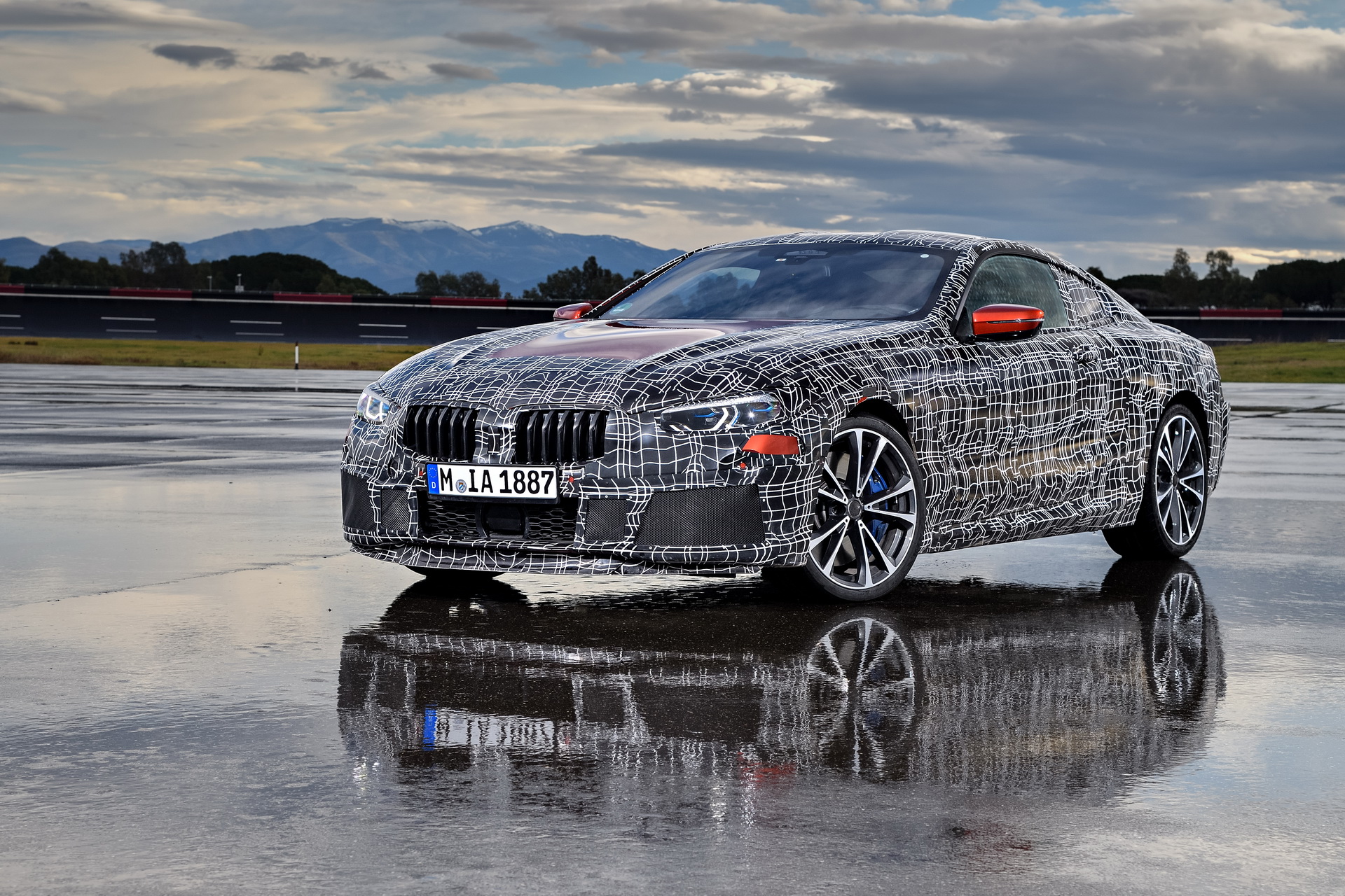 BMW-8Series-01 U Spy 2019 BMW 8-Series Prototype In South Africa