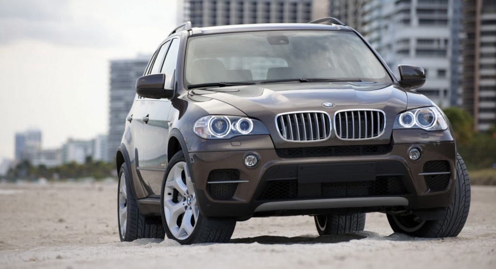 Florida Man Frantically Calls 911 As BMW X5 Throttle Gets Stuck At 100 MPH