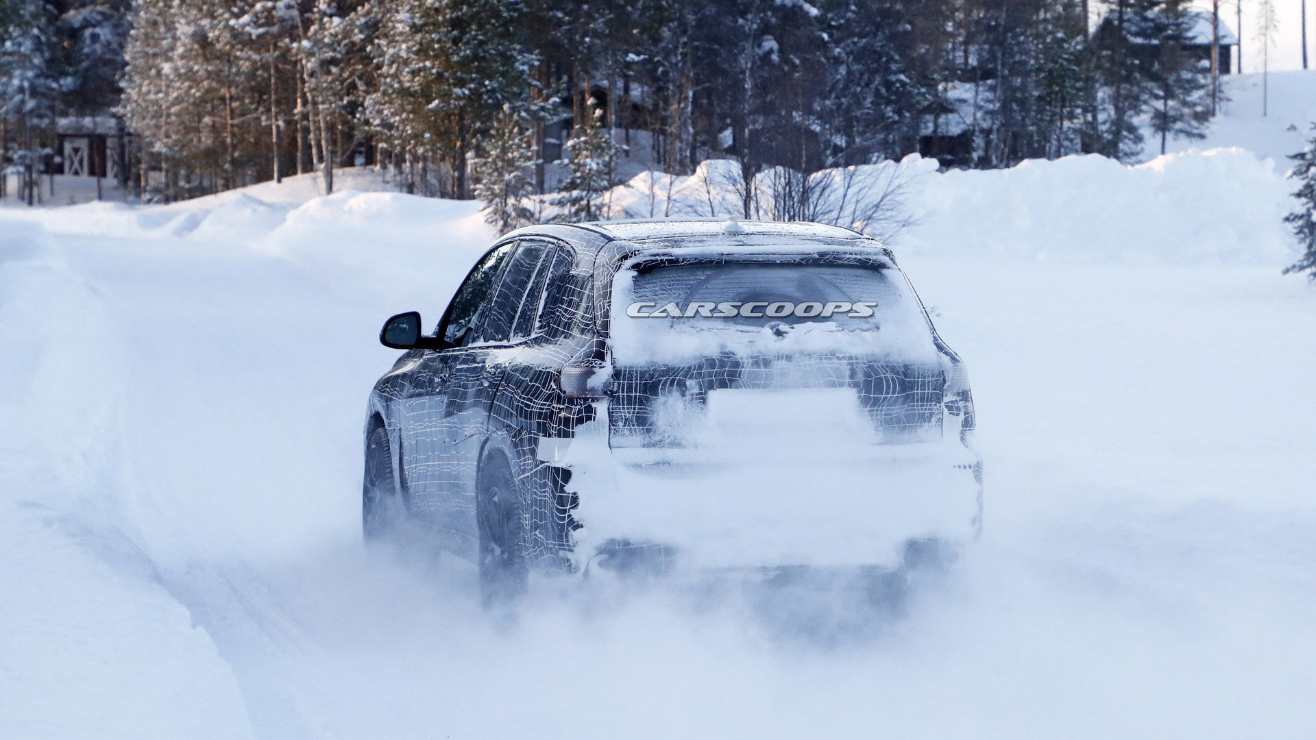 BMW-X5-M-13 New BMW X5 M Hides 600 Horses Behind Those Massive Nostrils