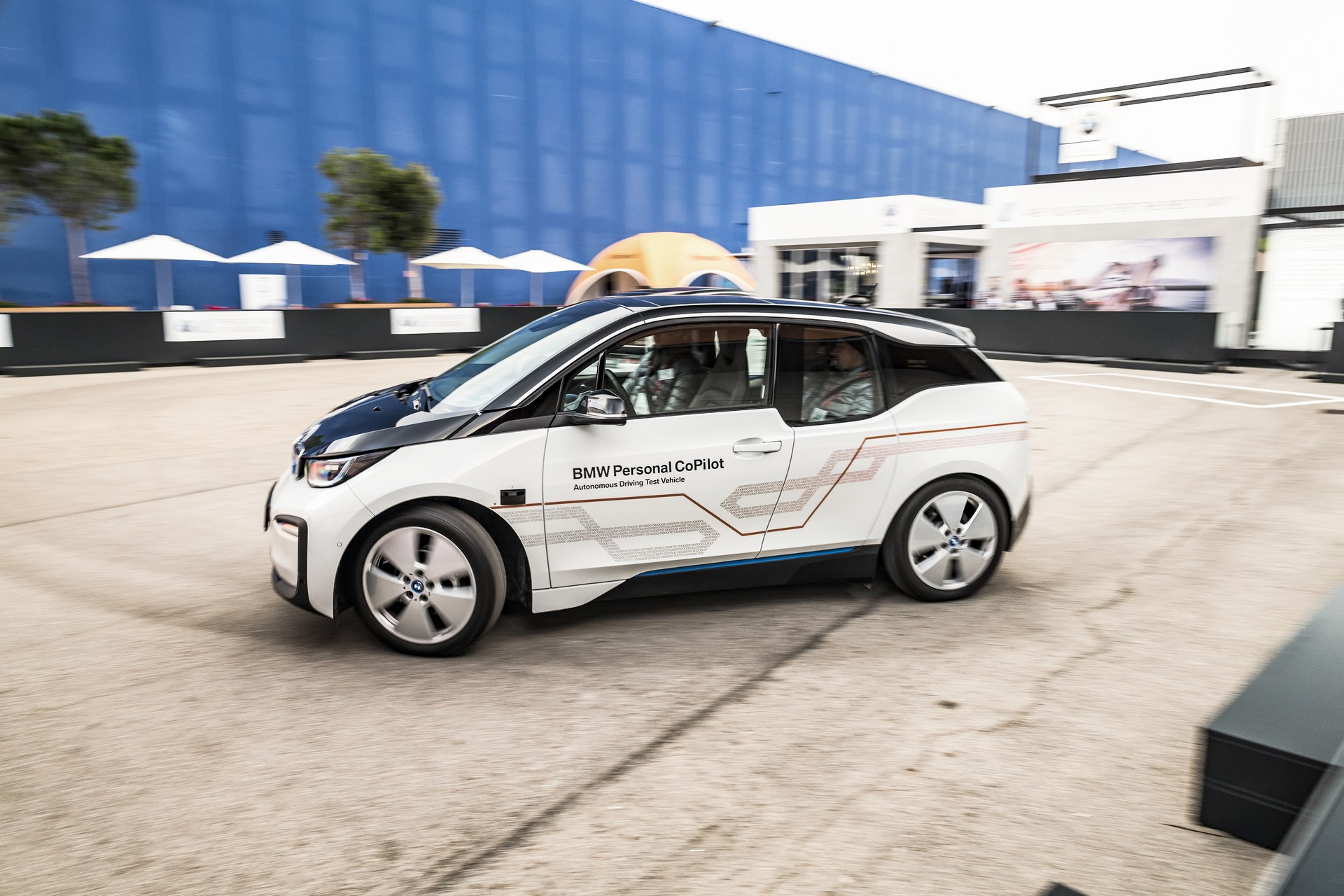 BMW-i3 Personal-CoPilot-9 BMW i3 Personal CoPilot Prototype Brings Fully Autonomous Tech To Barcelona