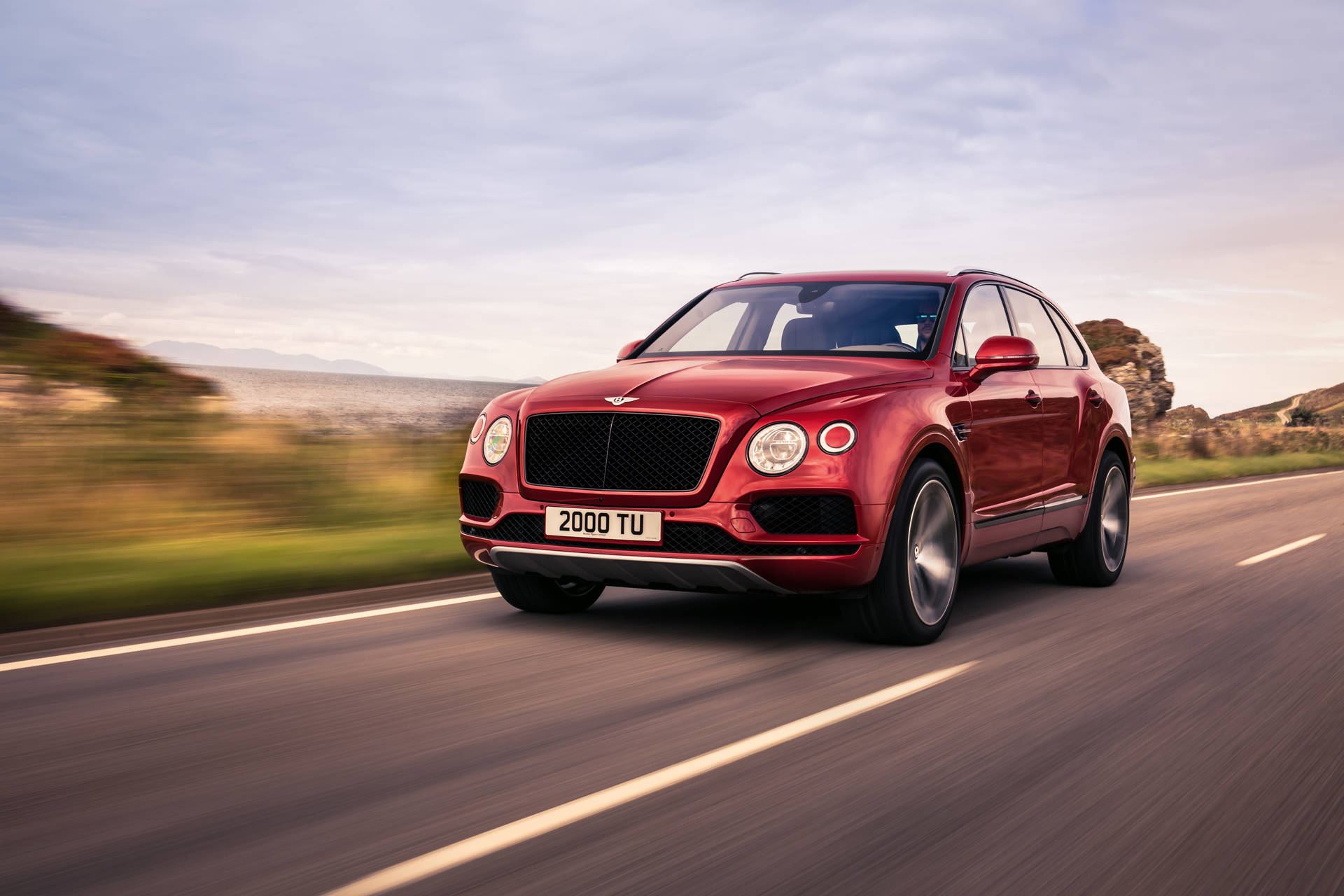 Bentayga V8 - 1 Bentley Has A Surprise In Store For Us In Geneva