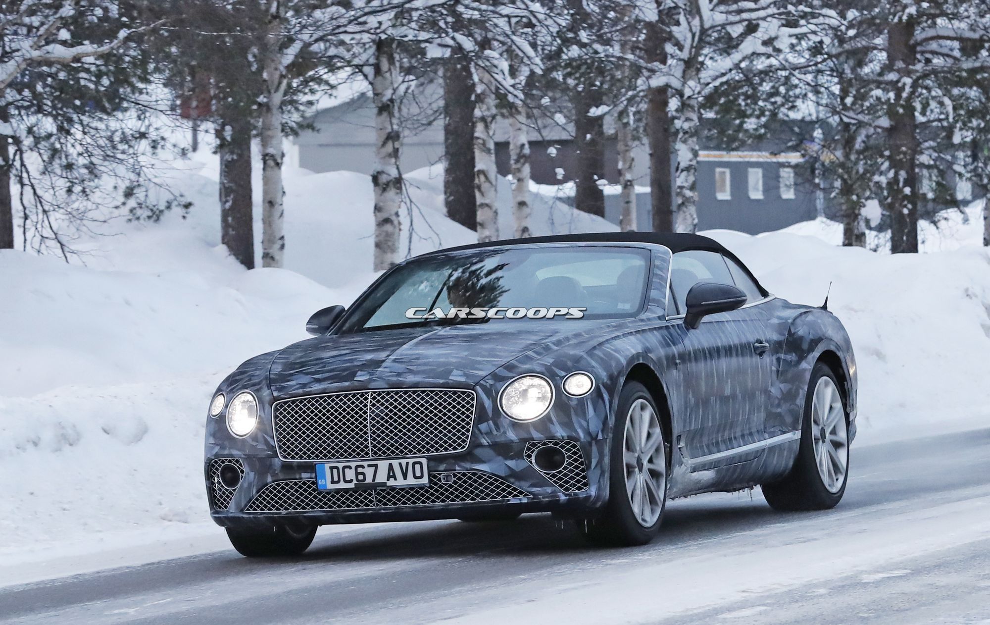 Bentley-Flying-Spur-Continental-GTC-Spy-9 Bentley Spied Benchmarking Continental GTC And Flying Spur Against Mercedes Duo