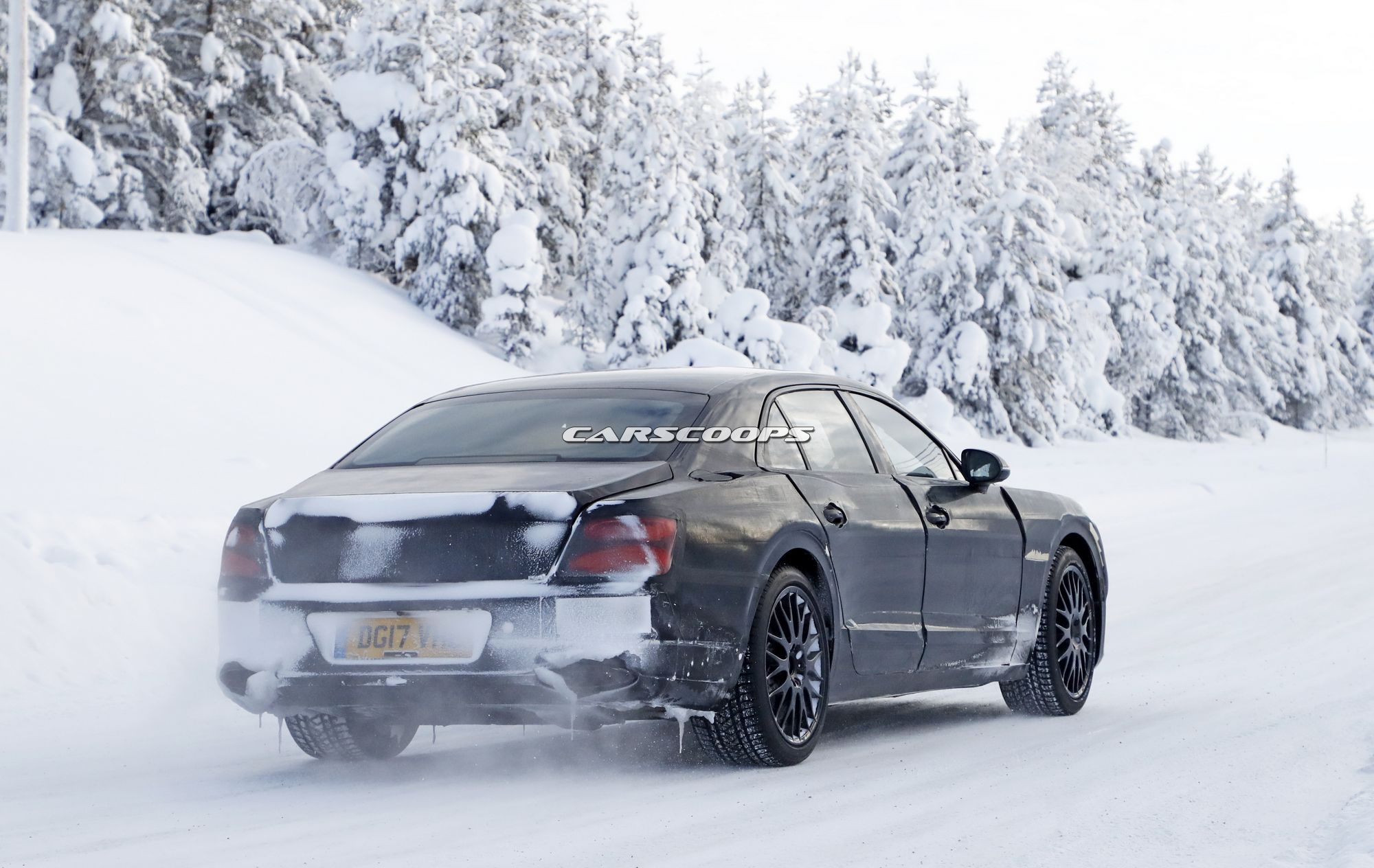 Bentley-Flying-Spur-Spy-13 2019 Bentley Flying Spur Wants To Steal Your Heart (And Your Wallet)