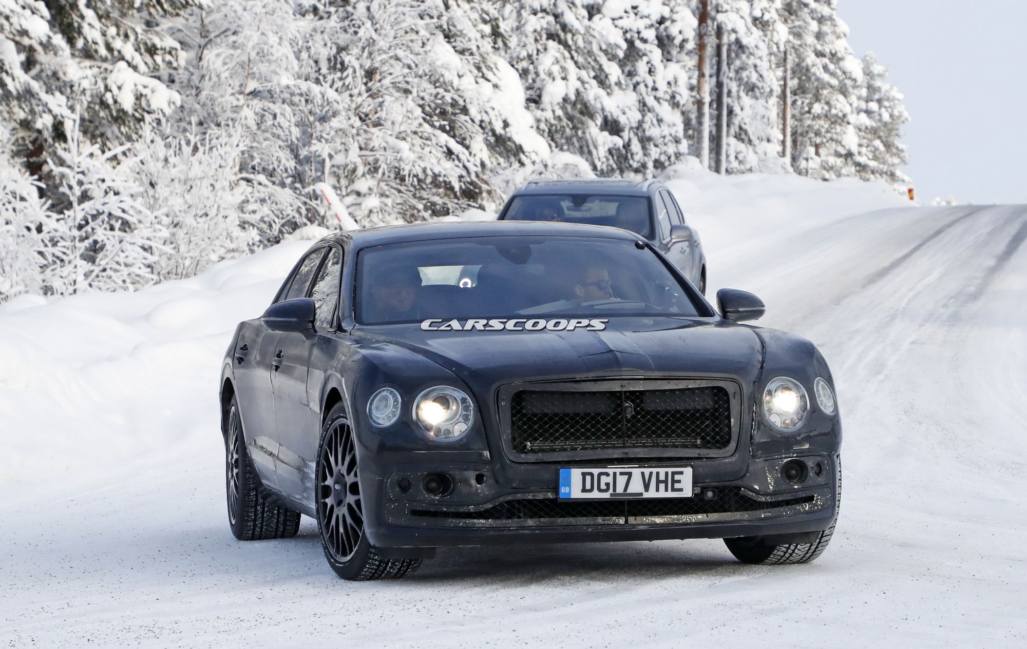 Bentley-Flying-Spur-Spy-4 2019 Bentley Flying Spur Wants To Steal Your Heart (And Your Wallet)