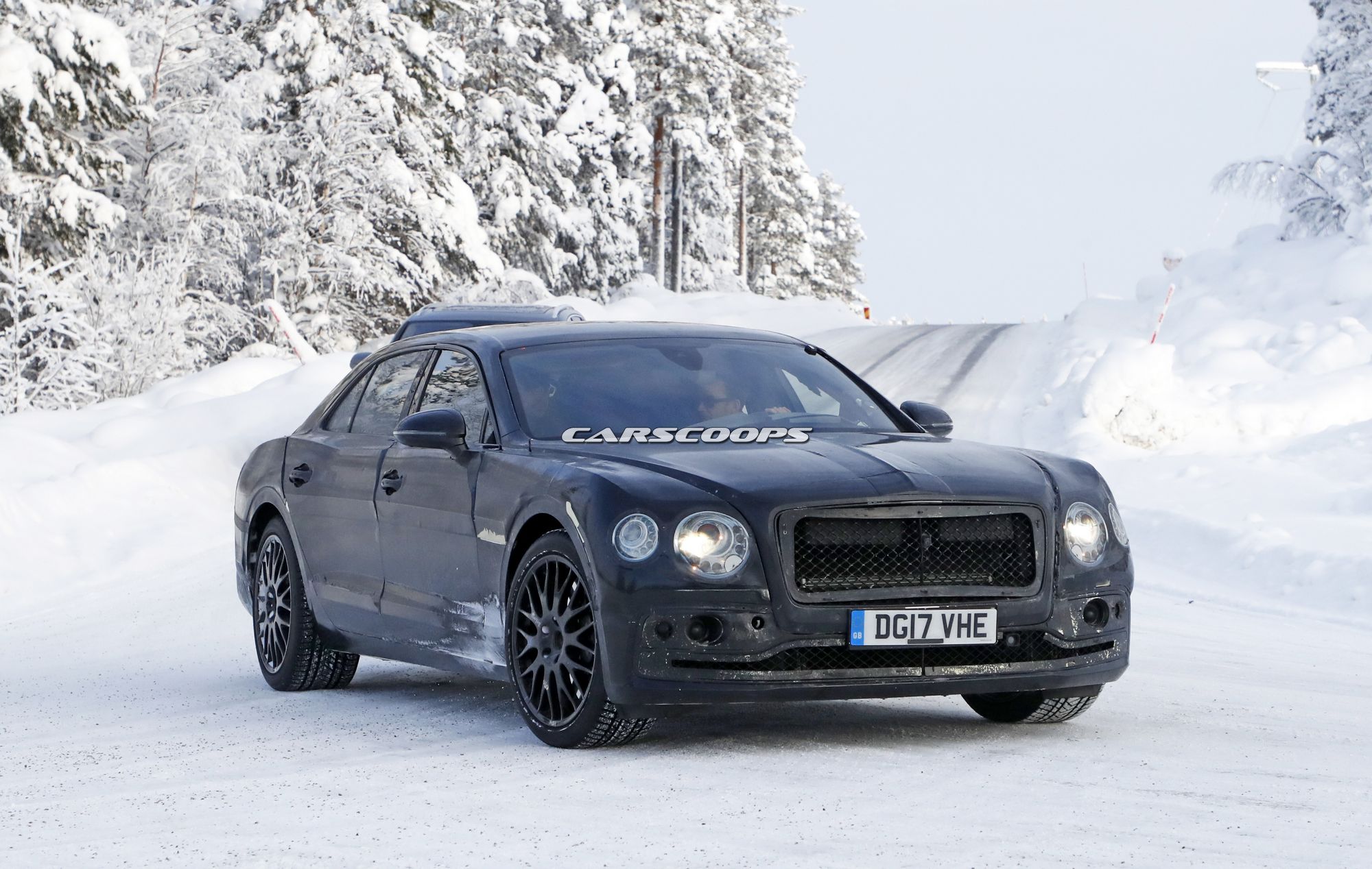 Bentley-Flying-Spur-Spy-5 2019 Bentley Flying Spur Wants To Steal Your Heart (And Your Wallet)