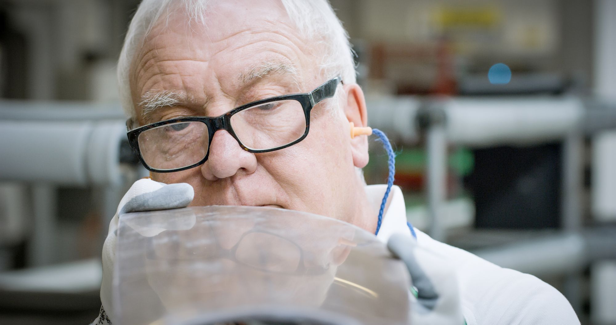 A011_C041_1109GR Bentley Uses Trees From Mississippi Wetlands For Its Latest Wooden Veneer