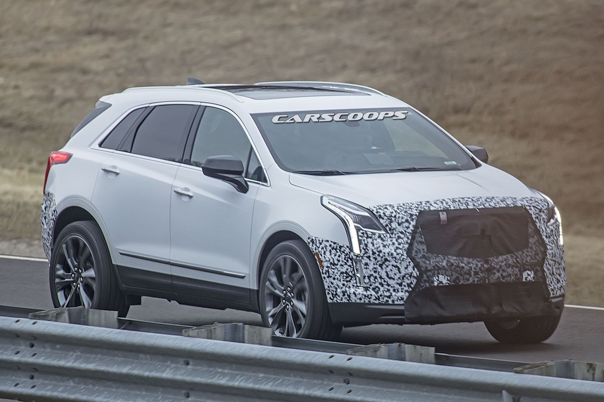 CadillacXT5Facelift01 Something’s Off With This 2019 Cadillac XT5 Facelift Prototype