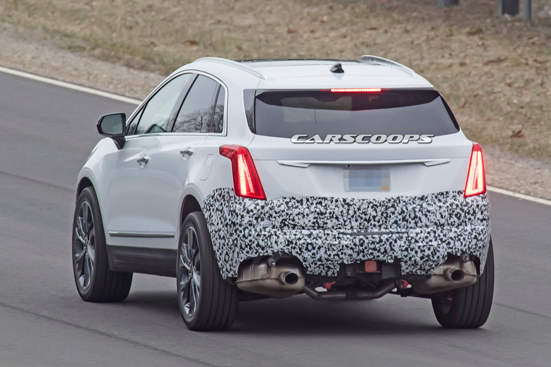 CadillacXT5Facelift05 Something’s Off With This 2019 Cadillac XT5 Facelift Prototype