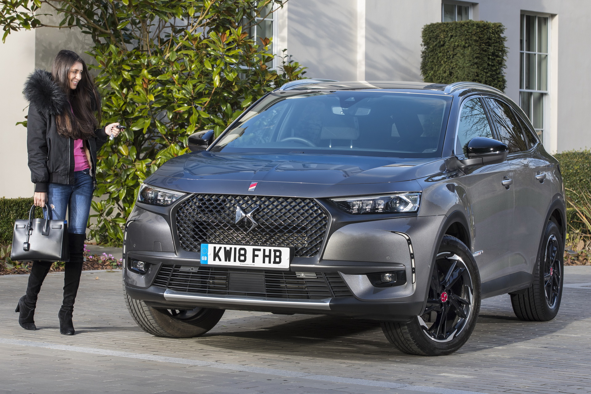 DS7- CROSSBACK-04 DS7 Crossback Arrives In The UK Ready To Steal The Show (50 Pics)