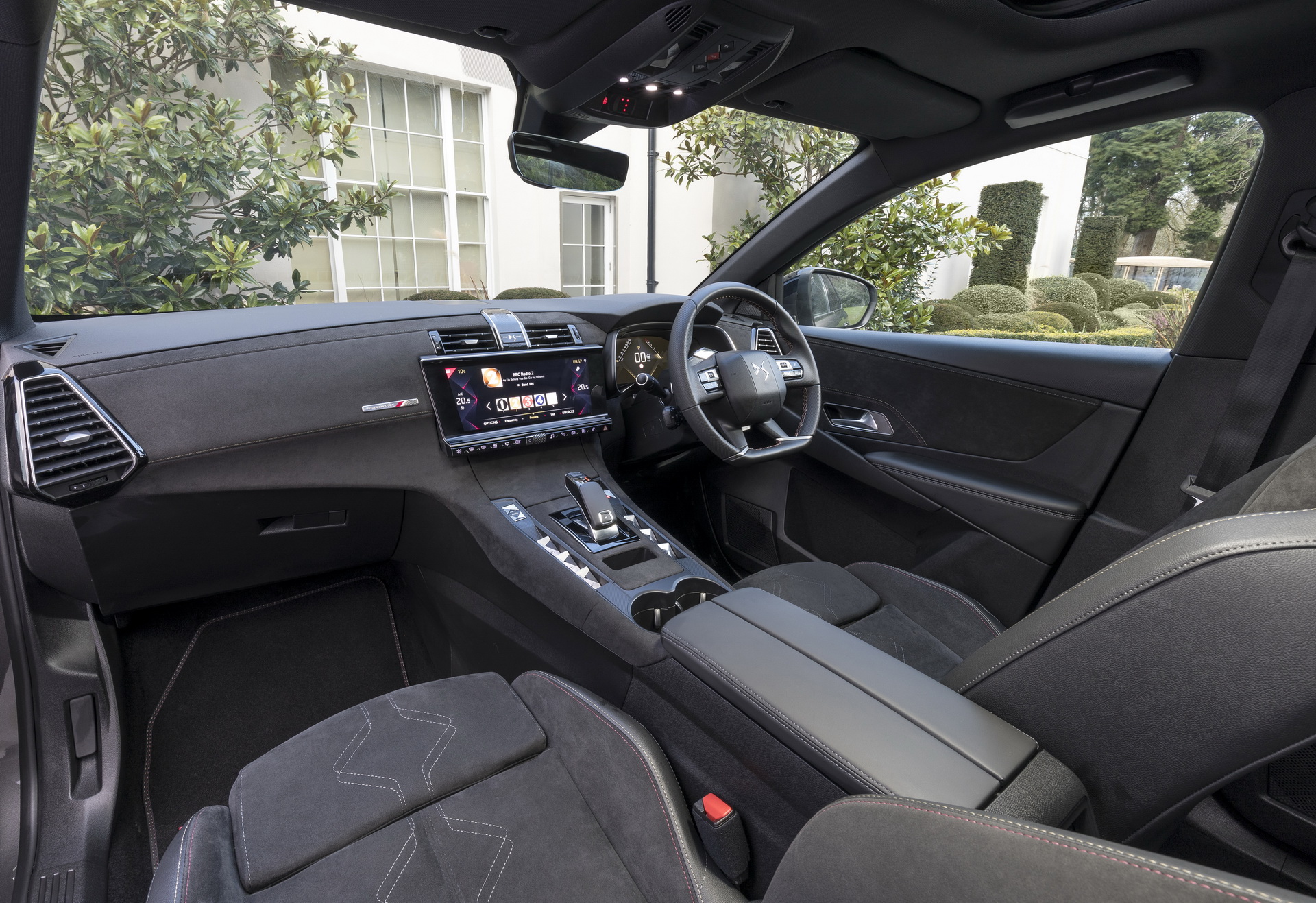 DS7- CROSSBACK-11 DS7 Crossback Arrives In The UK Ready To Steal The Show (50 Pics)